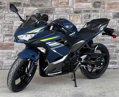 2022 Kawasaki Ninja 400 in Gainesville, Texas - Photo 3