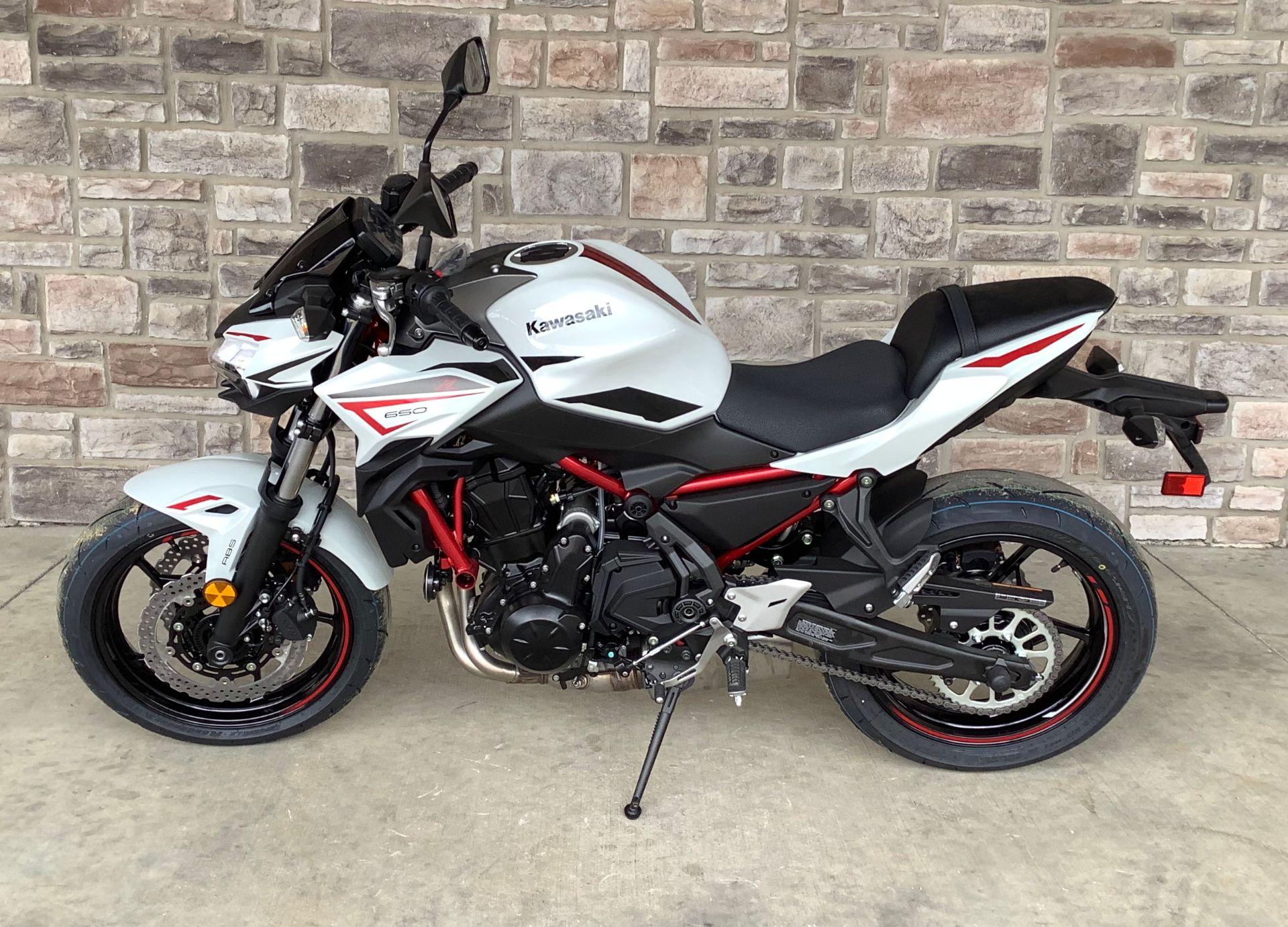 2022 Kawasaki Z650 ABS in Gainesville, Texas - Photo 4