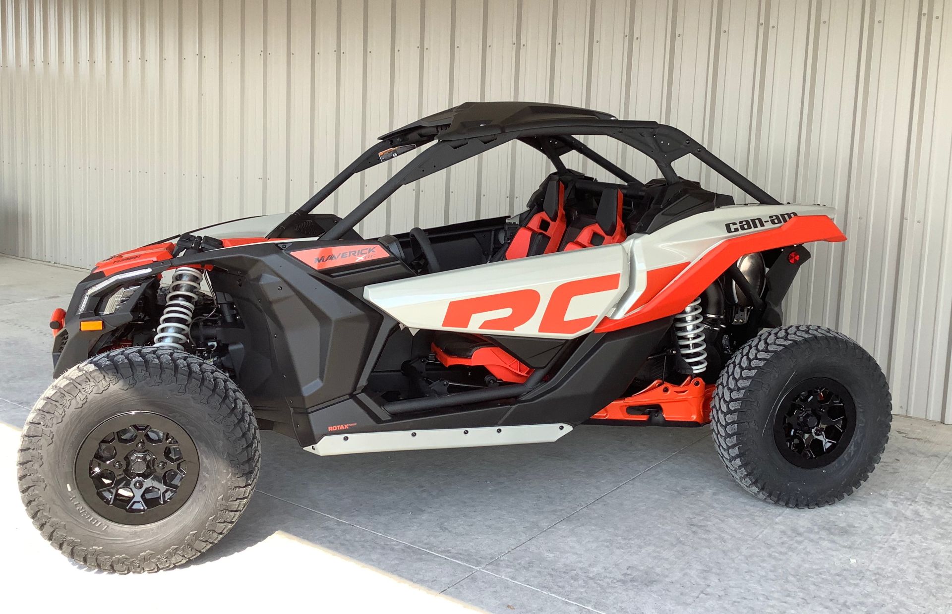 2021 Can-Am Maverick X3 X RC Turbo in Gainesville, Texas - Photo 2