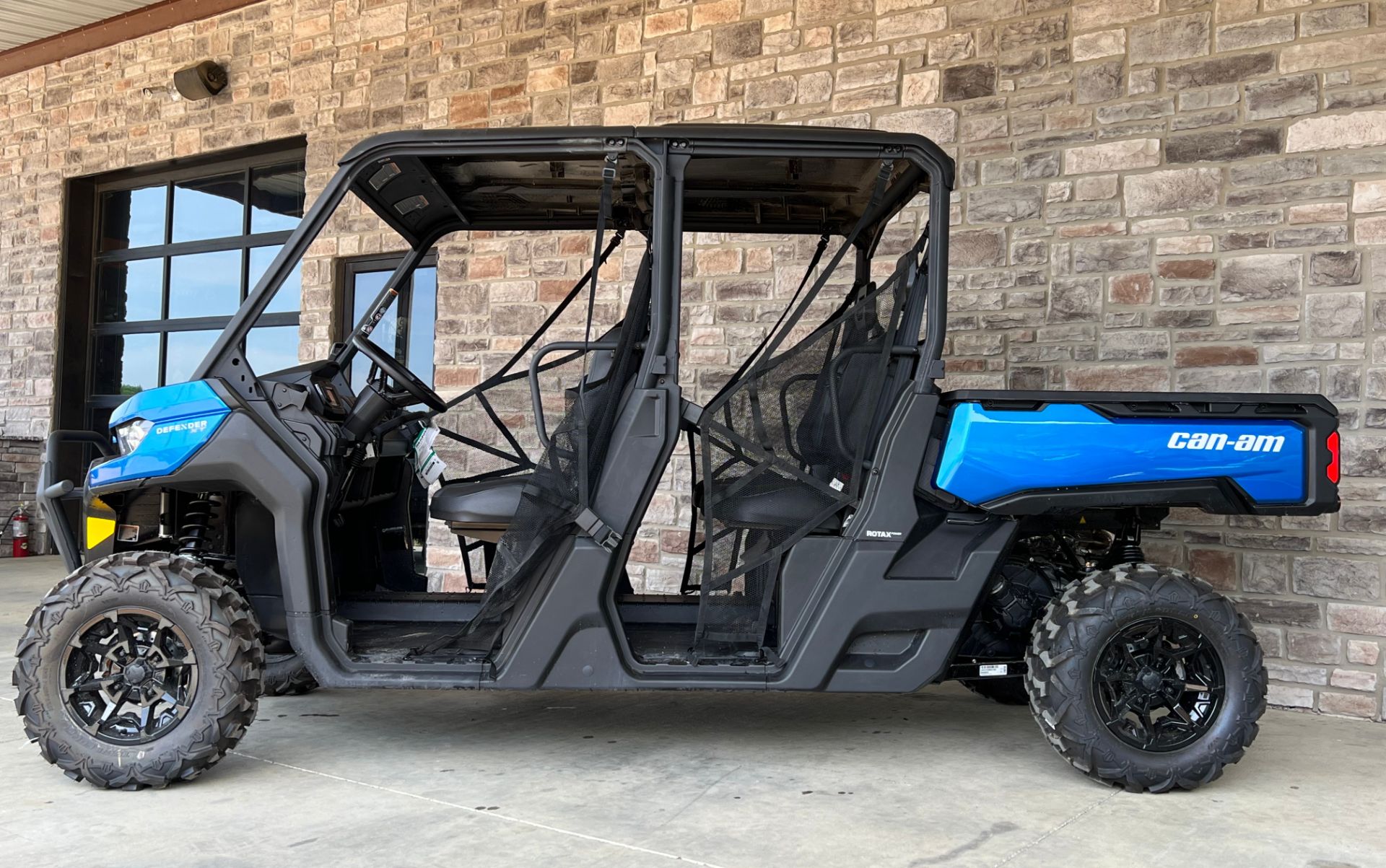 2022 Can-Am Defender MAX XT HD9 in Gainesville, Texas - Photo 2