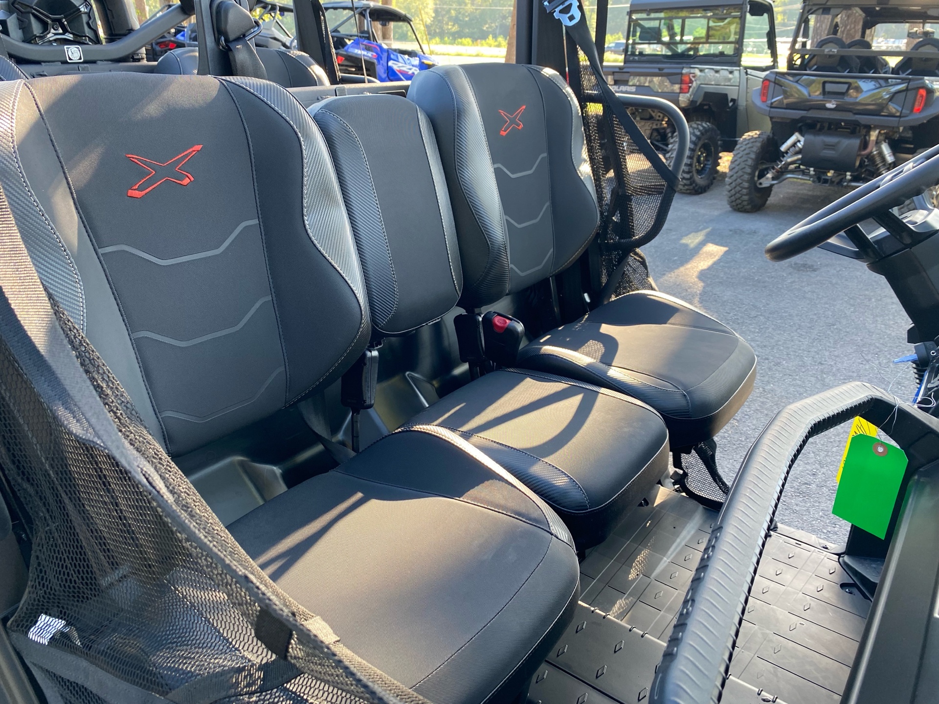 2022 Can-Am Defender MAX X MR HD10 in Huntsville, Texas - Photo 6