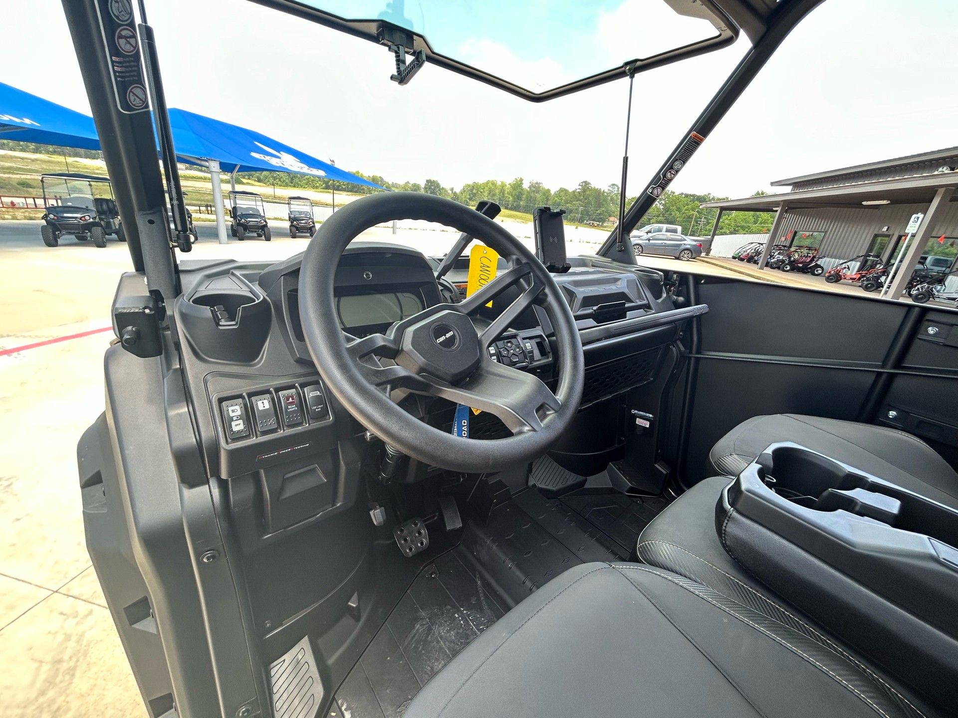 2022 Can-Am Defender MAX X MR HD10 in Huntsville, Texas - Photo 19