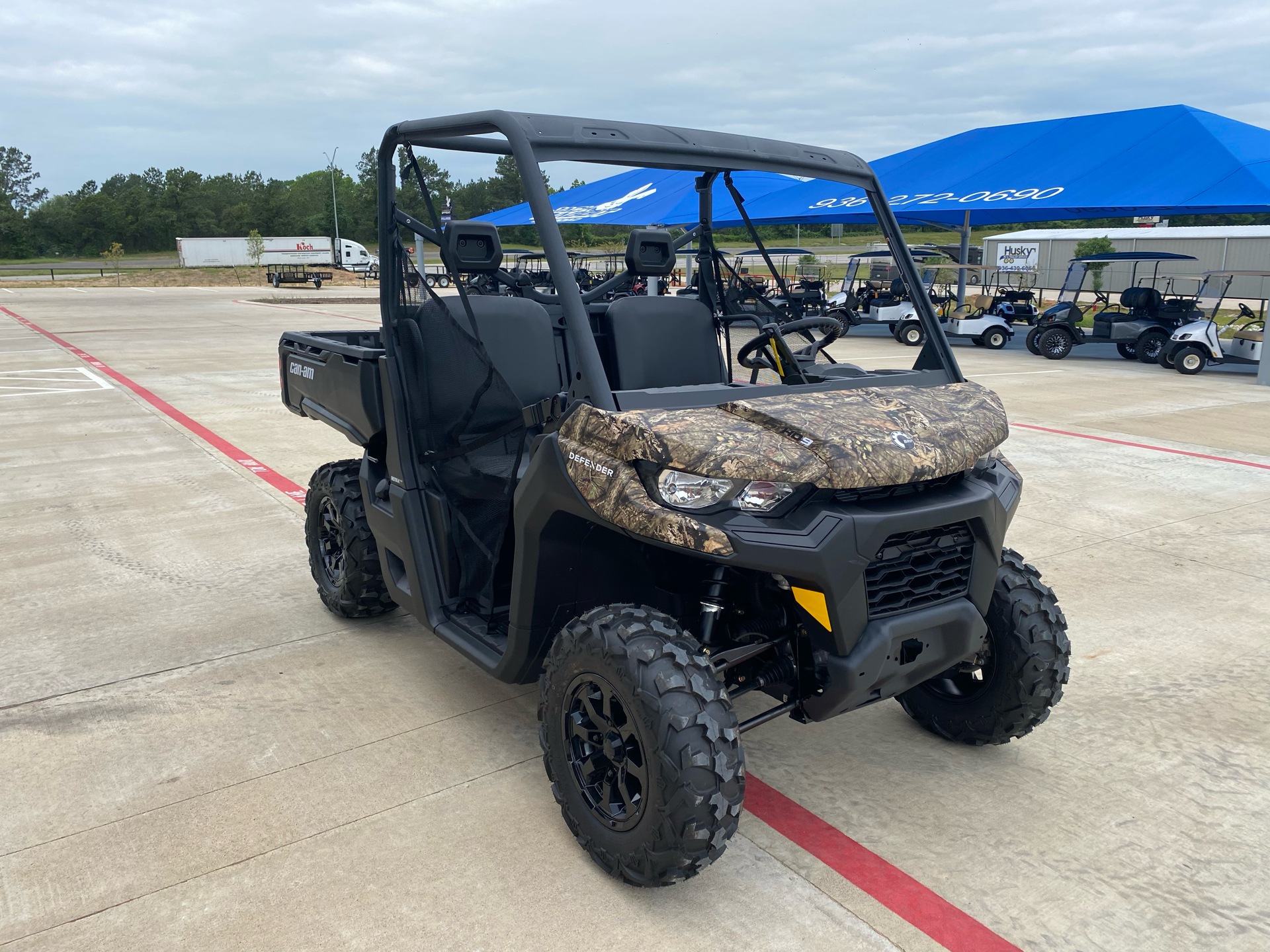 2023 Can-Am Defender DPS HD9 in Huntsville, Texas - Photo 4