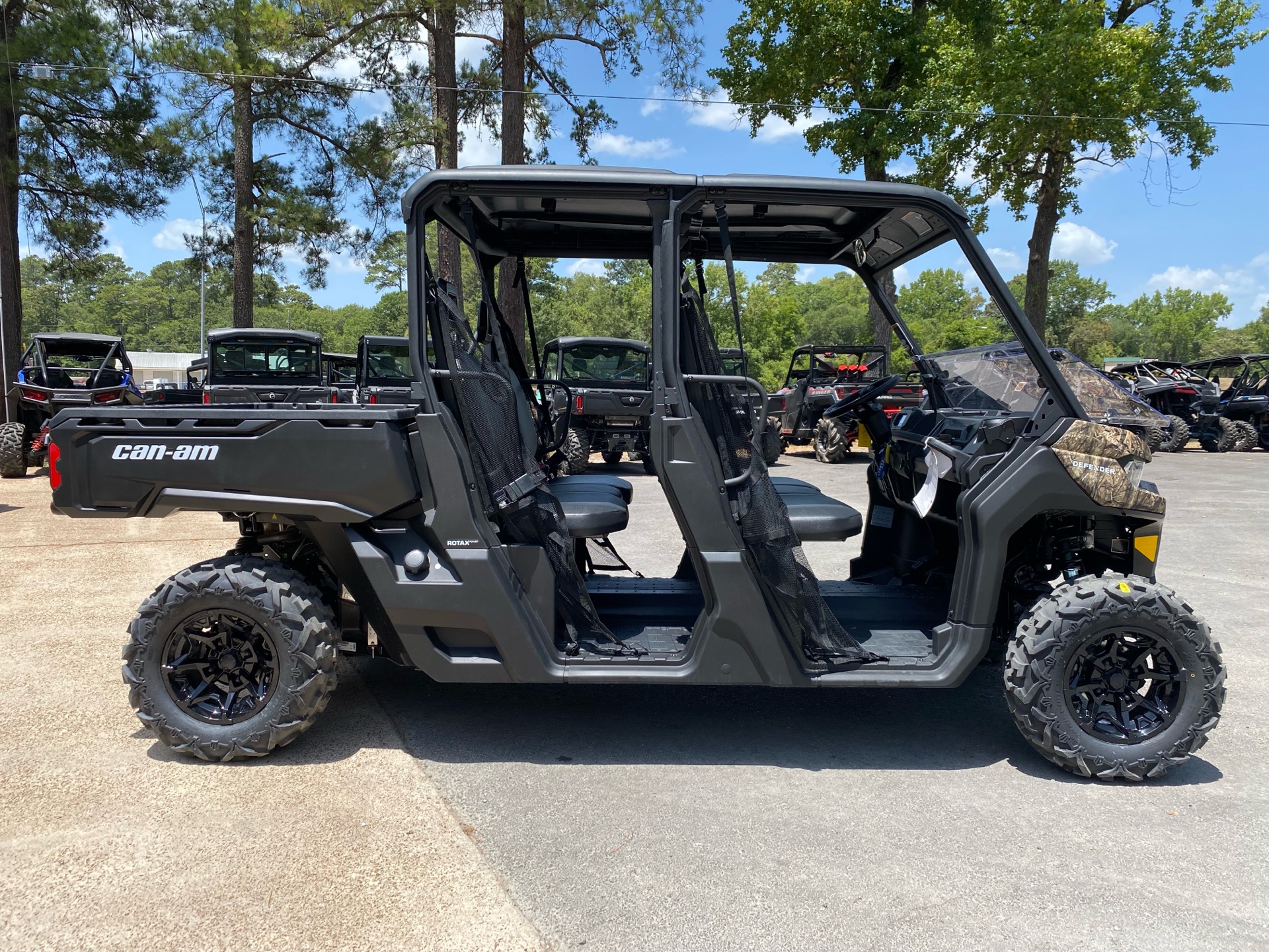 2022 Can-Am Defender MAX DPS HD9 in Huntsville, Texas - Photo 4