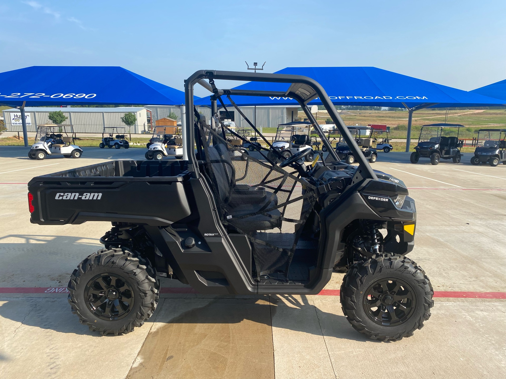 2023 Can-Am Defender DPS HD10 in Huntsville, Texas - Photo 4