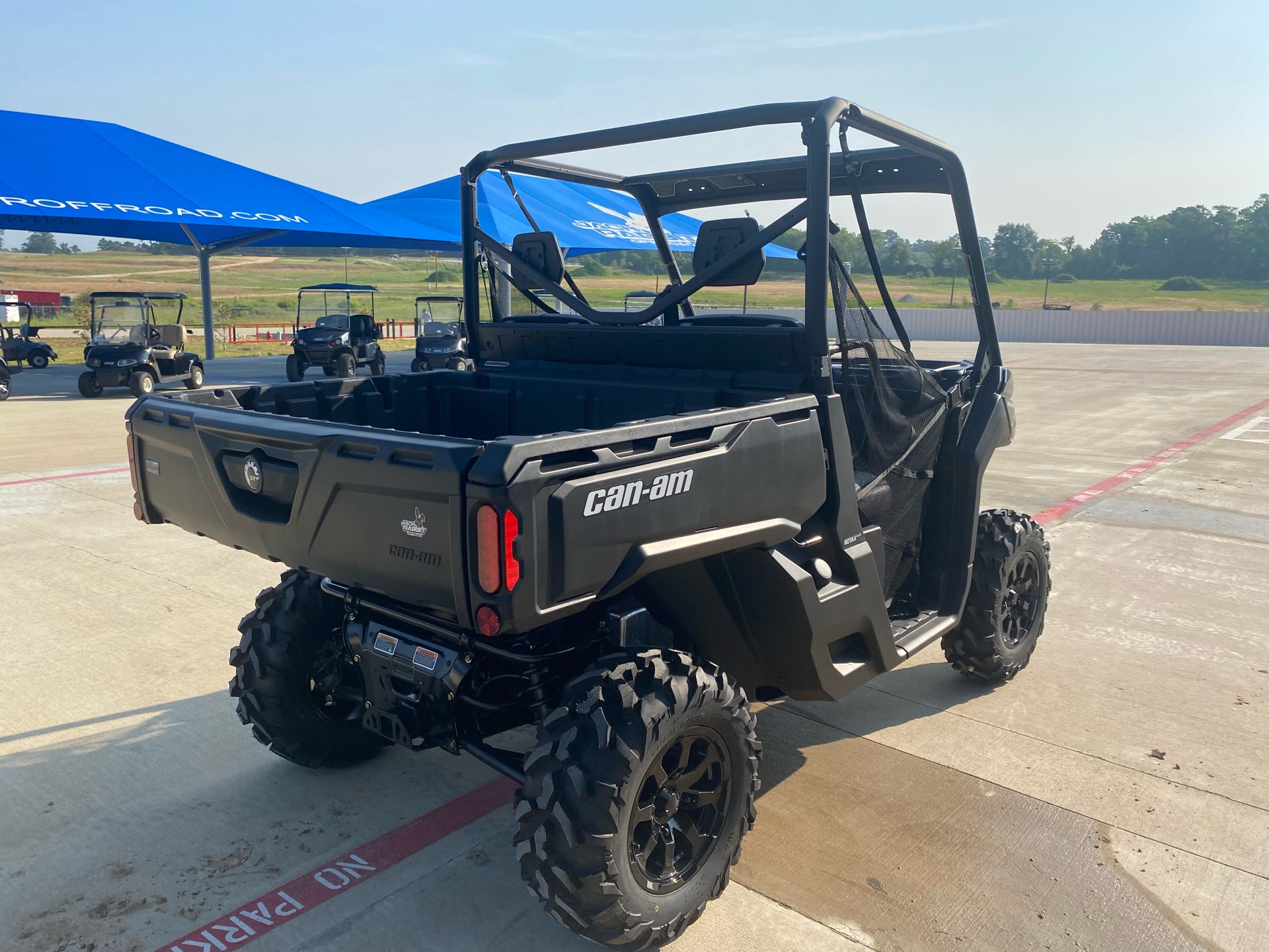 2023 Can-Am Defender DPS HD10 in Huntsville, Texas - Photo 5