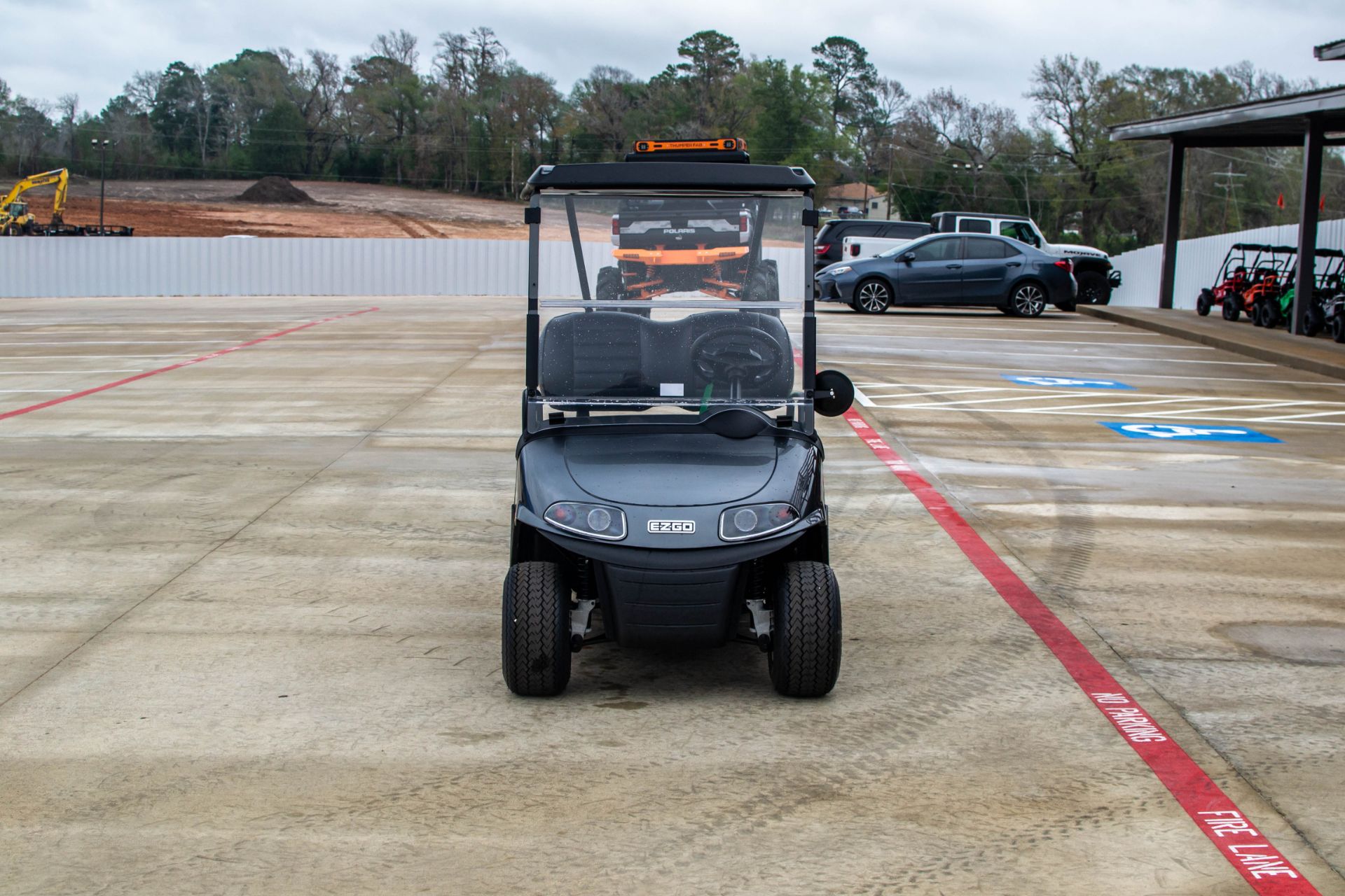 2023 E-Z-GO Freedom RXV ELiTE 2.2 Single Pack with Light World Charger in Huntsville, Texas - Photo 3