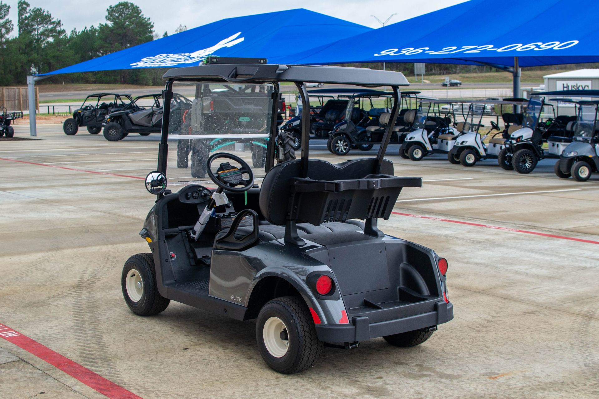2023 E-Z-GO Freedom RXV ELiTE 2.2 Single Pack with Light World Charger in Huntsville, Texas - Photo 7