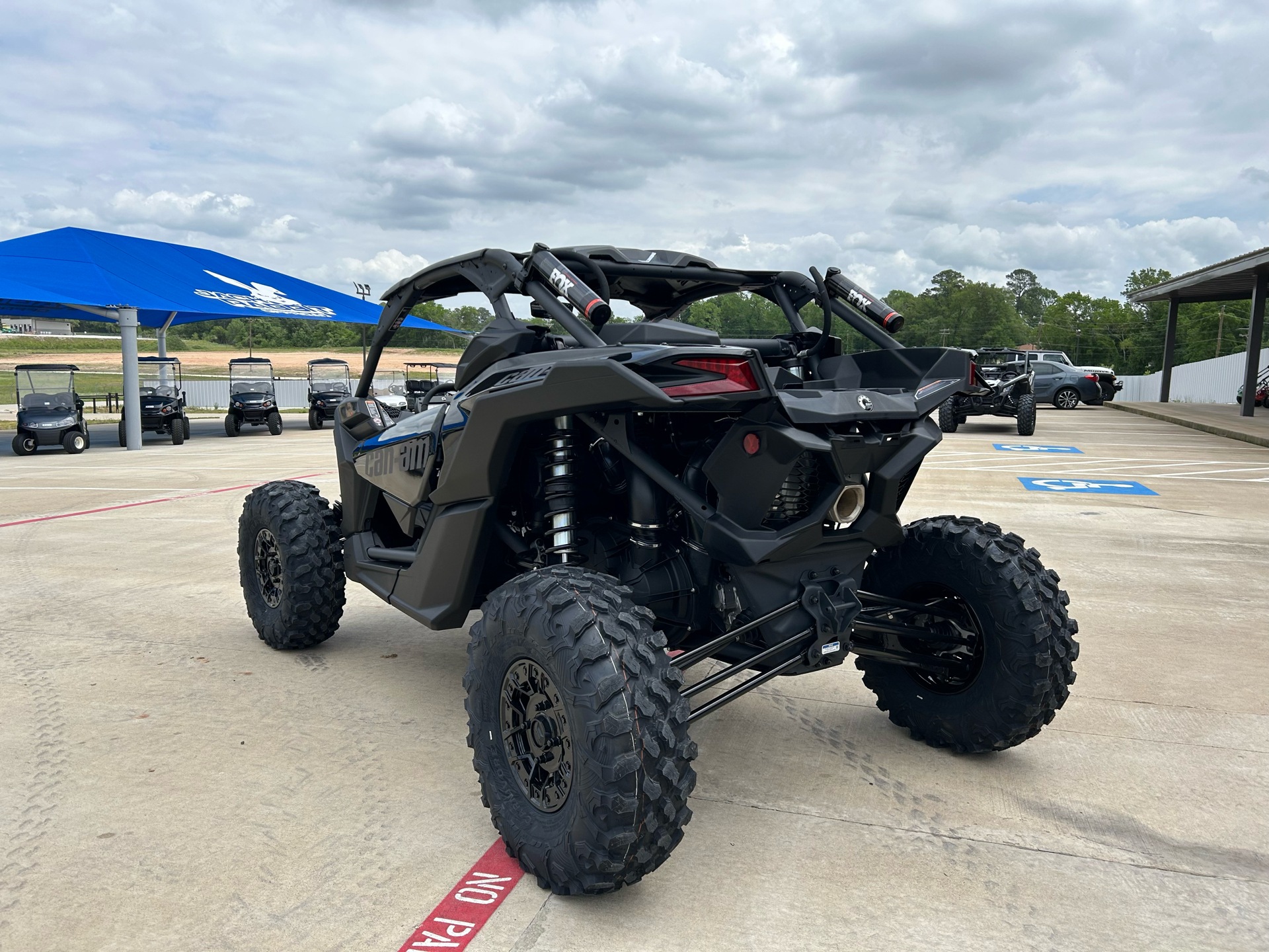 2023 Can-Am Maverick X3 X RS Turbo RR with Smart-Shox 72 in Huntsville, Texas - Photo 5