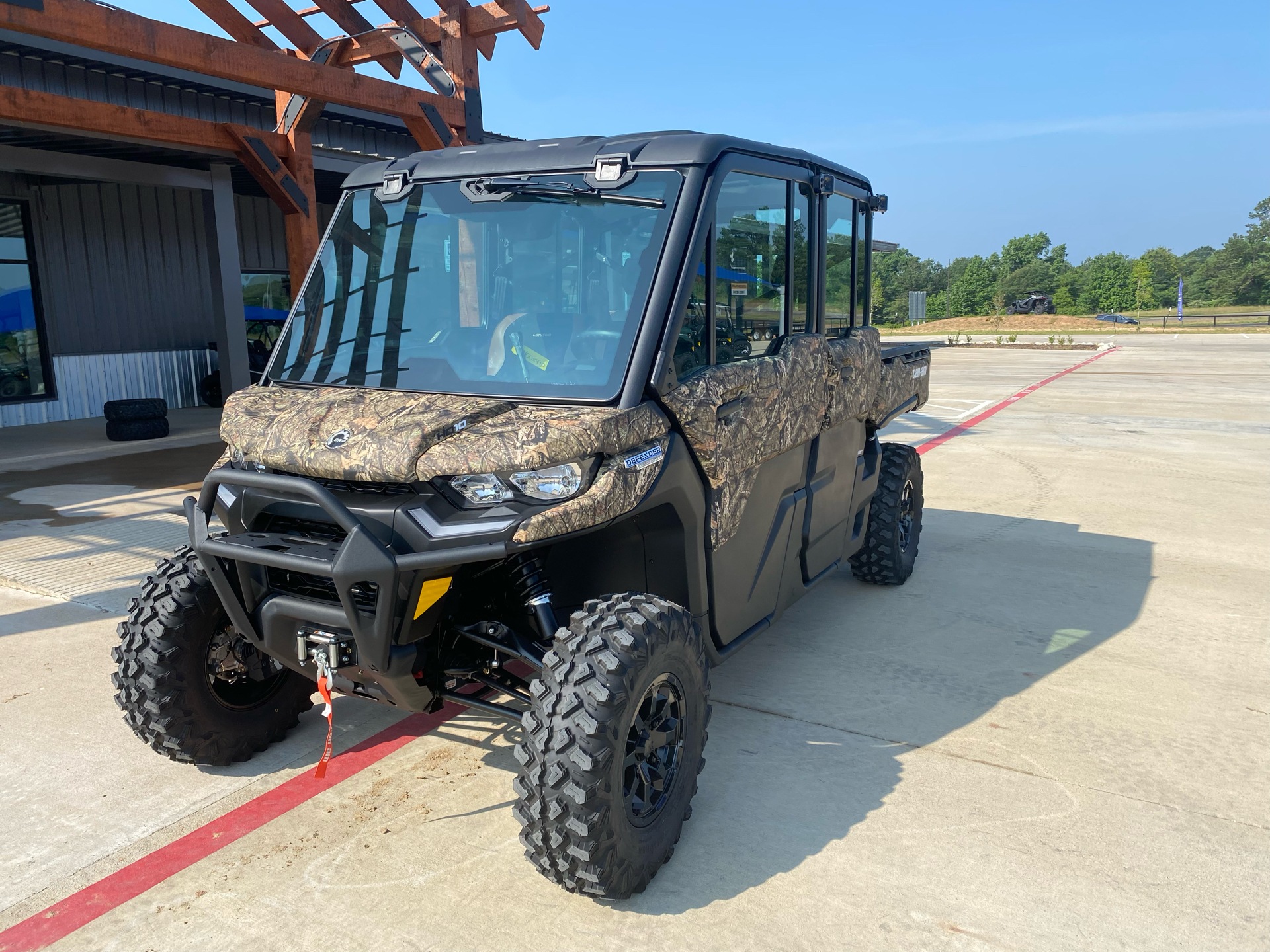 2023 Can-Am Defender Max Limited CAB HD10 in Huntsville, Texas - Photo 2