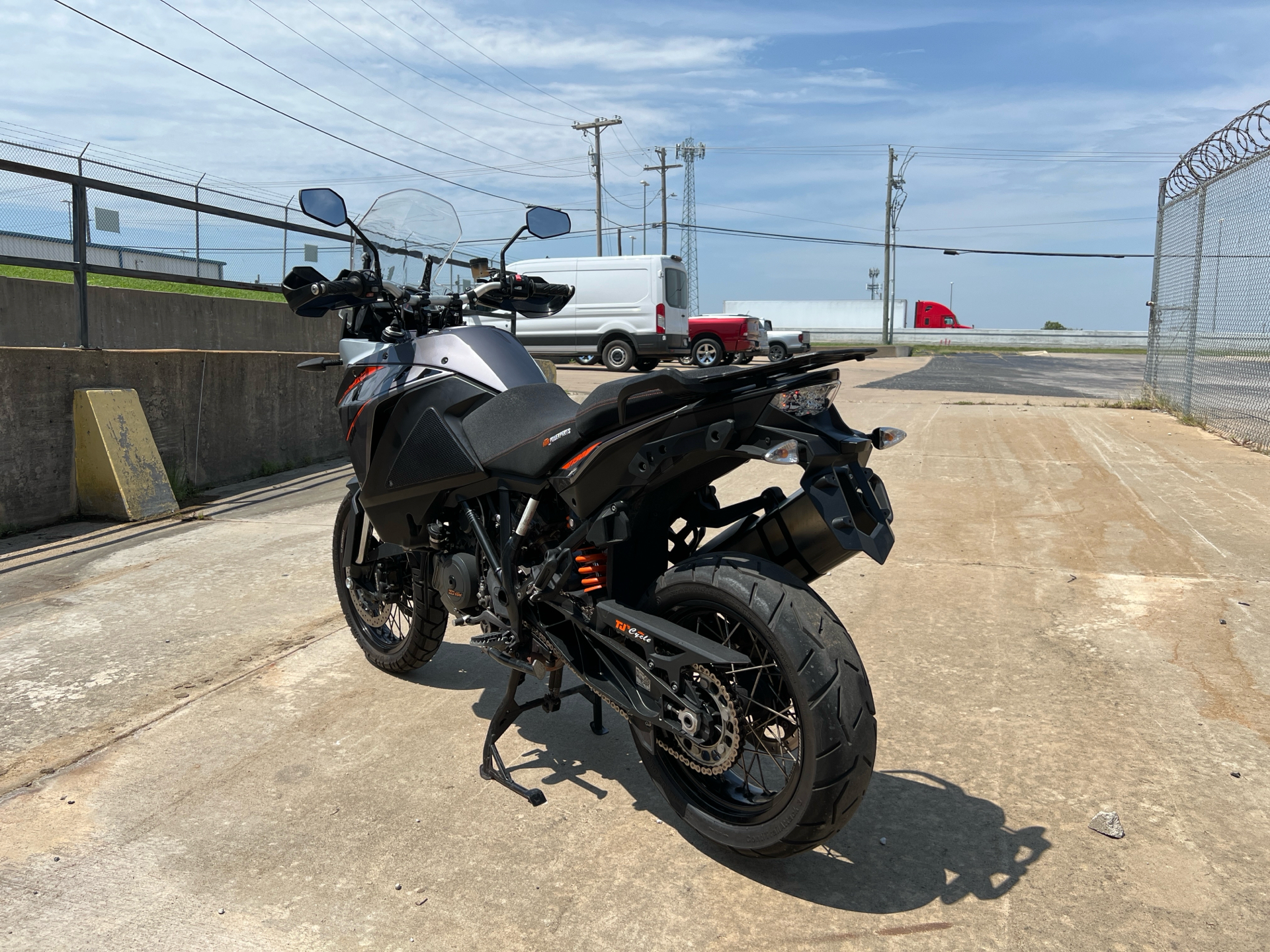 2016 KTM 1190 Adventure in Tulsa, Oklahoma - Photo 4