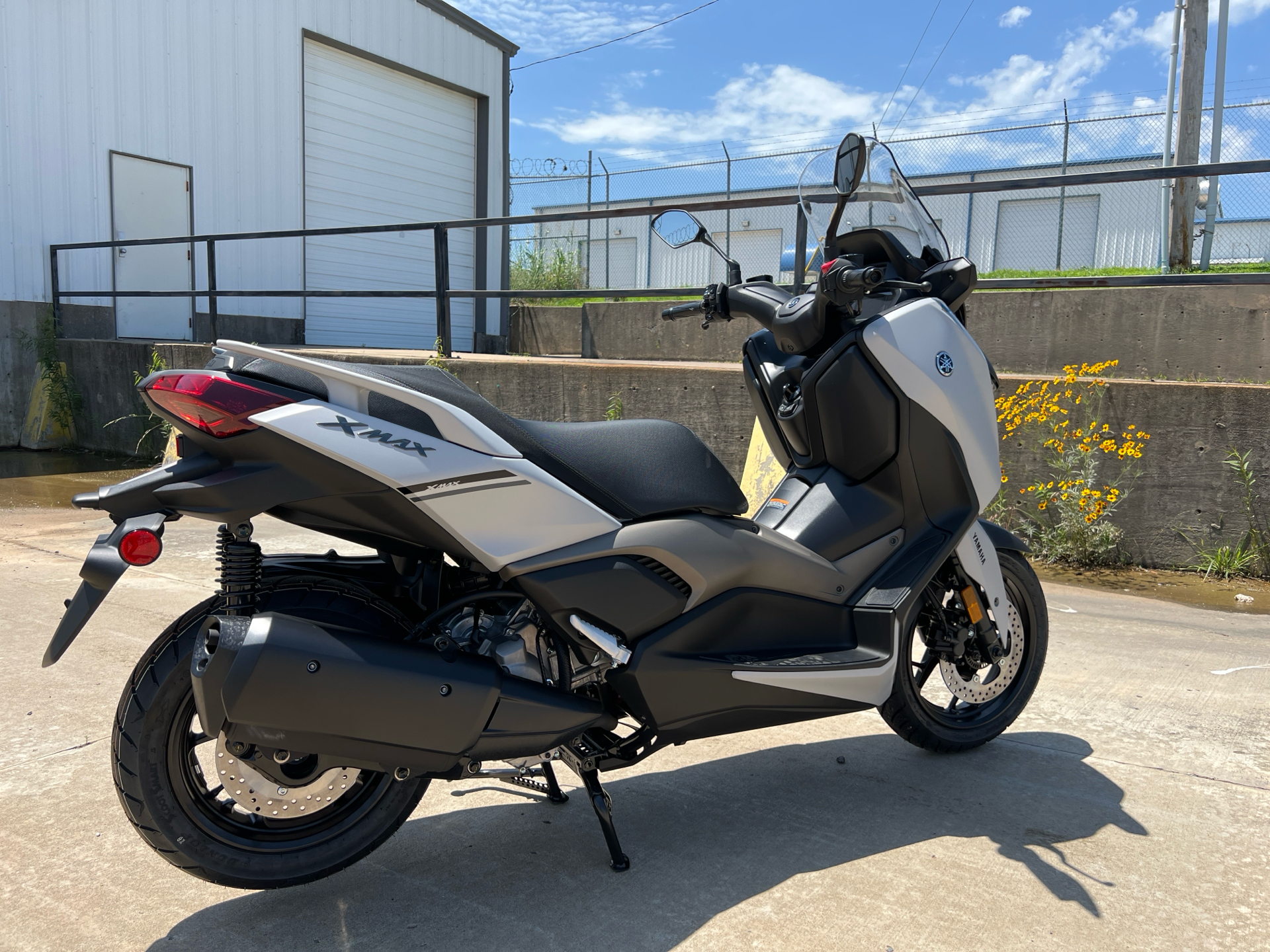 2024 Yamaha XMAX in Tulsa, Oklahoma - Photo 12