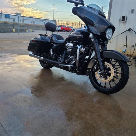 2018 Harley-Davidson Street Glide® in Tulsa, Oklahoma - Photo 1
