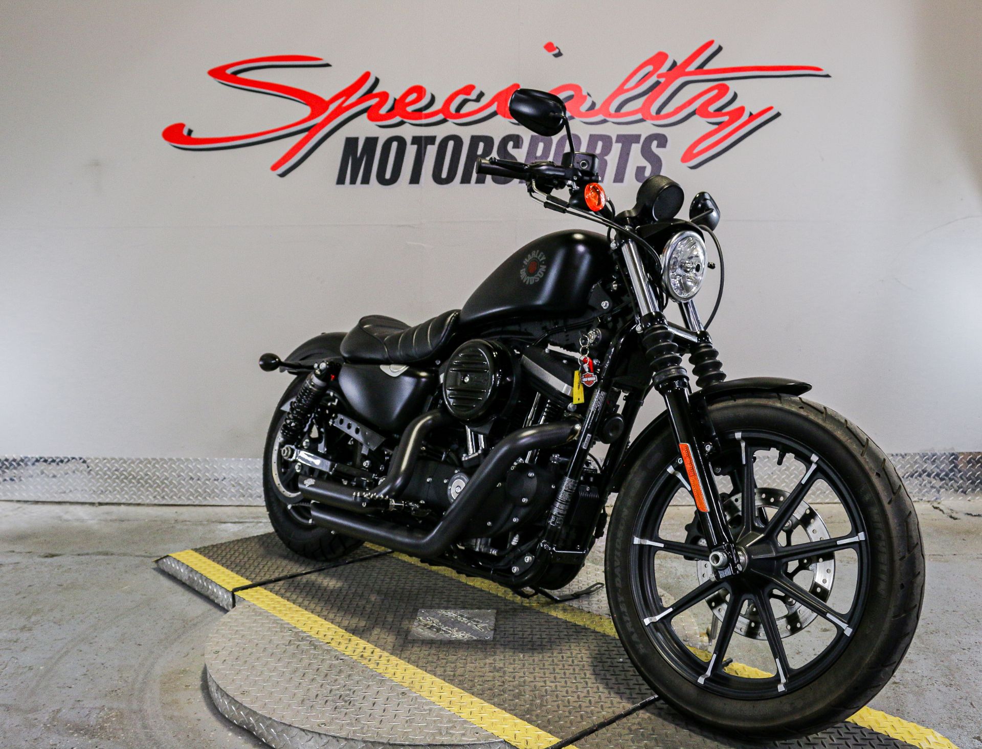 2019 Harley-Davidson Iron 883™ in Sacramento, California - Photo 7