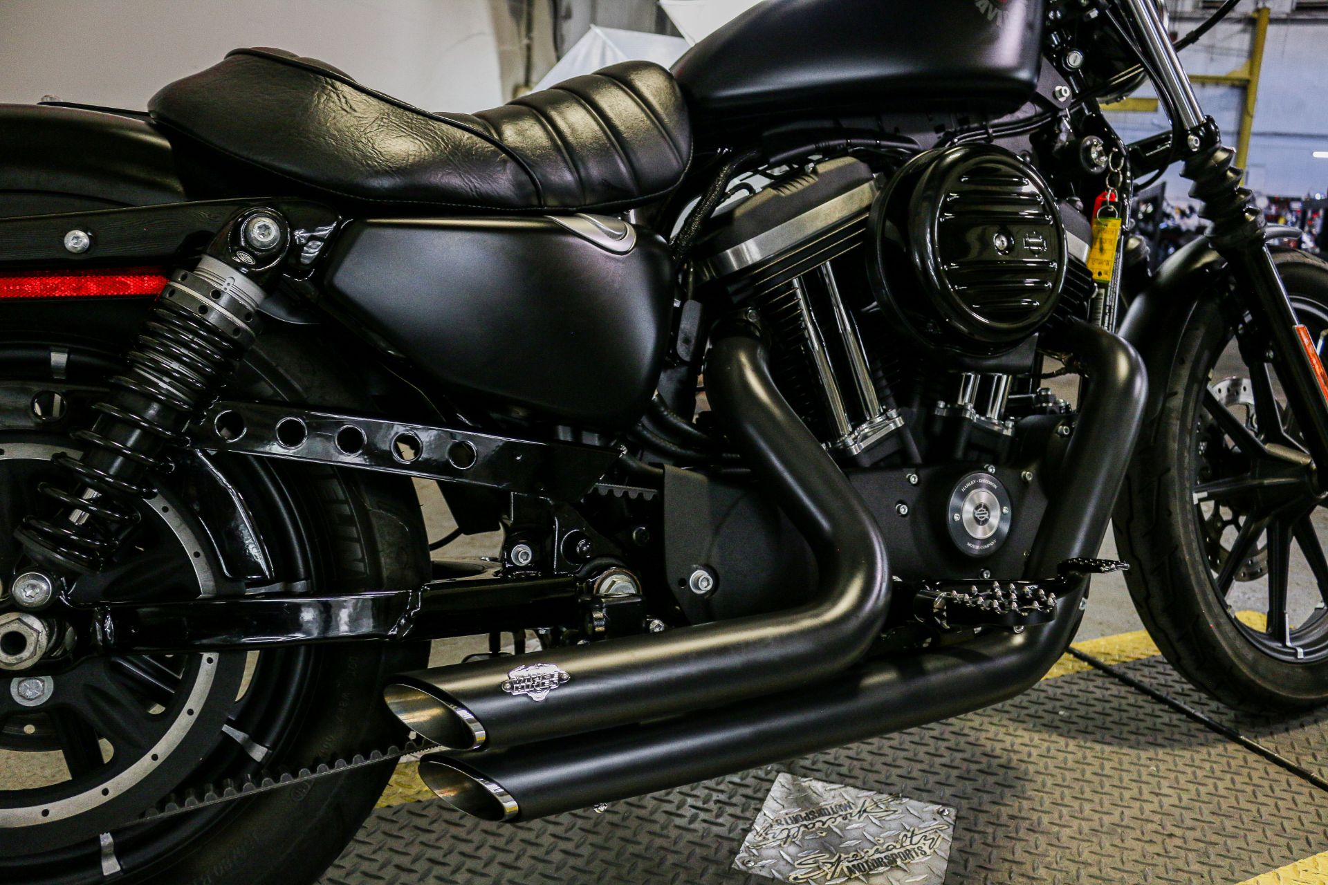 2019 Harley-Davidson Iron 883™ in Sacramento, California - Photo 8