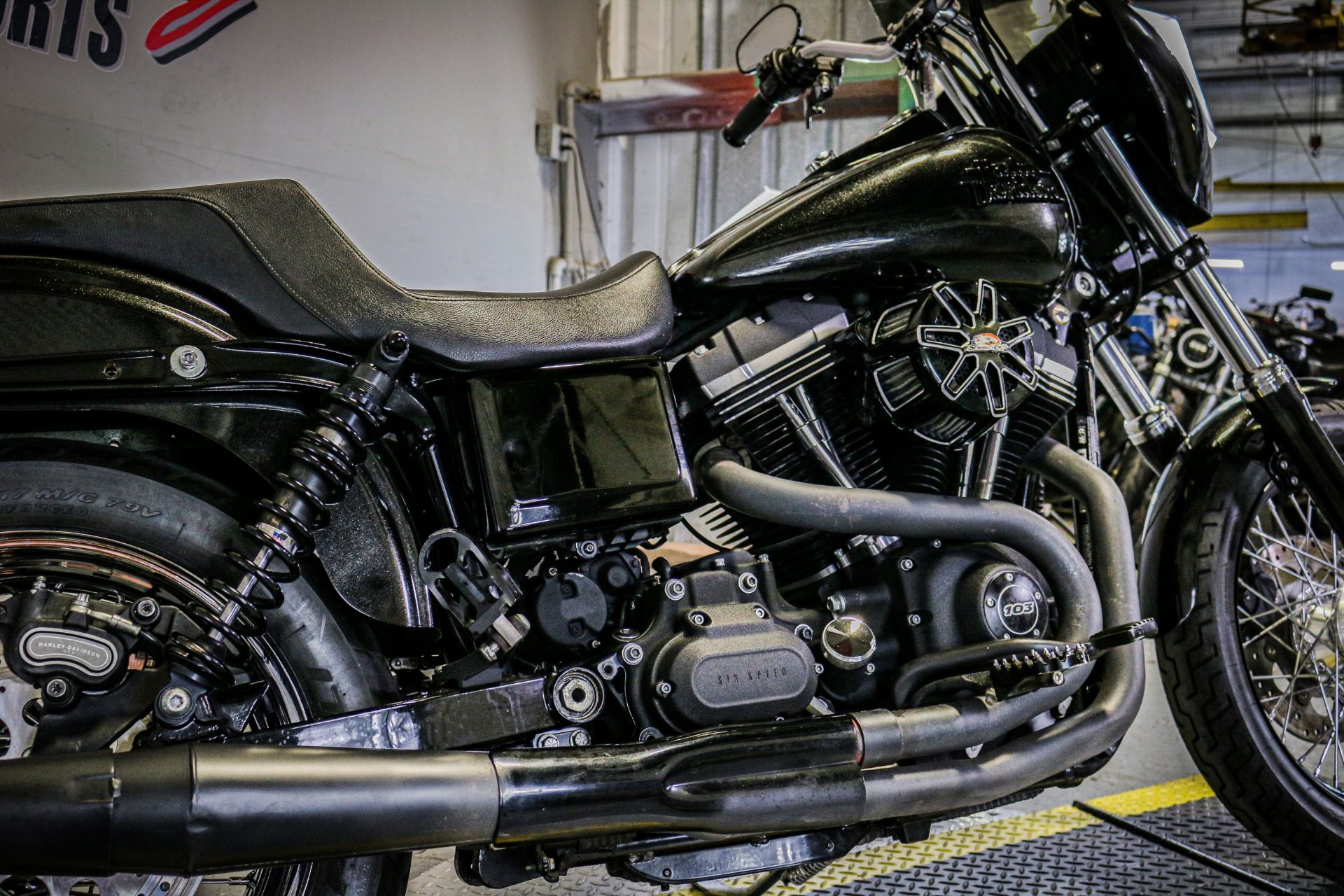 2015 Harley-Davidson Dyna Street Bob in Sacramento, California - Photo 8