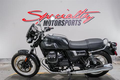 2020 Moto Guzzi V7 III Special in Sacramento, California - Photo 4