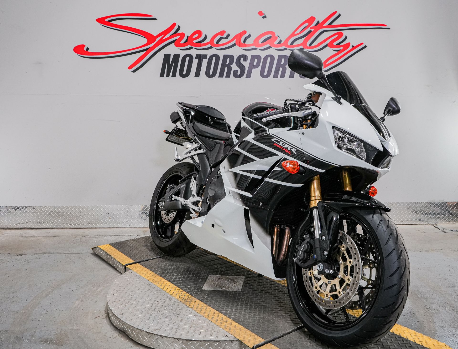 2018 Honda CBR600RR in Sacramento, California - Photo 7