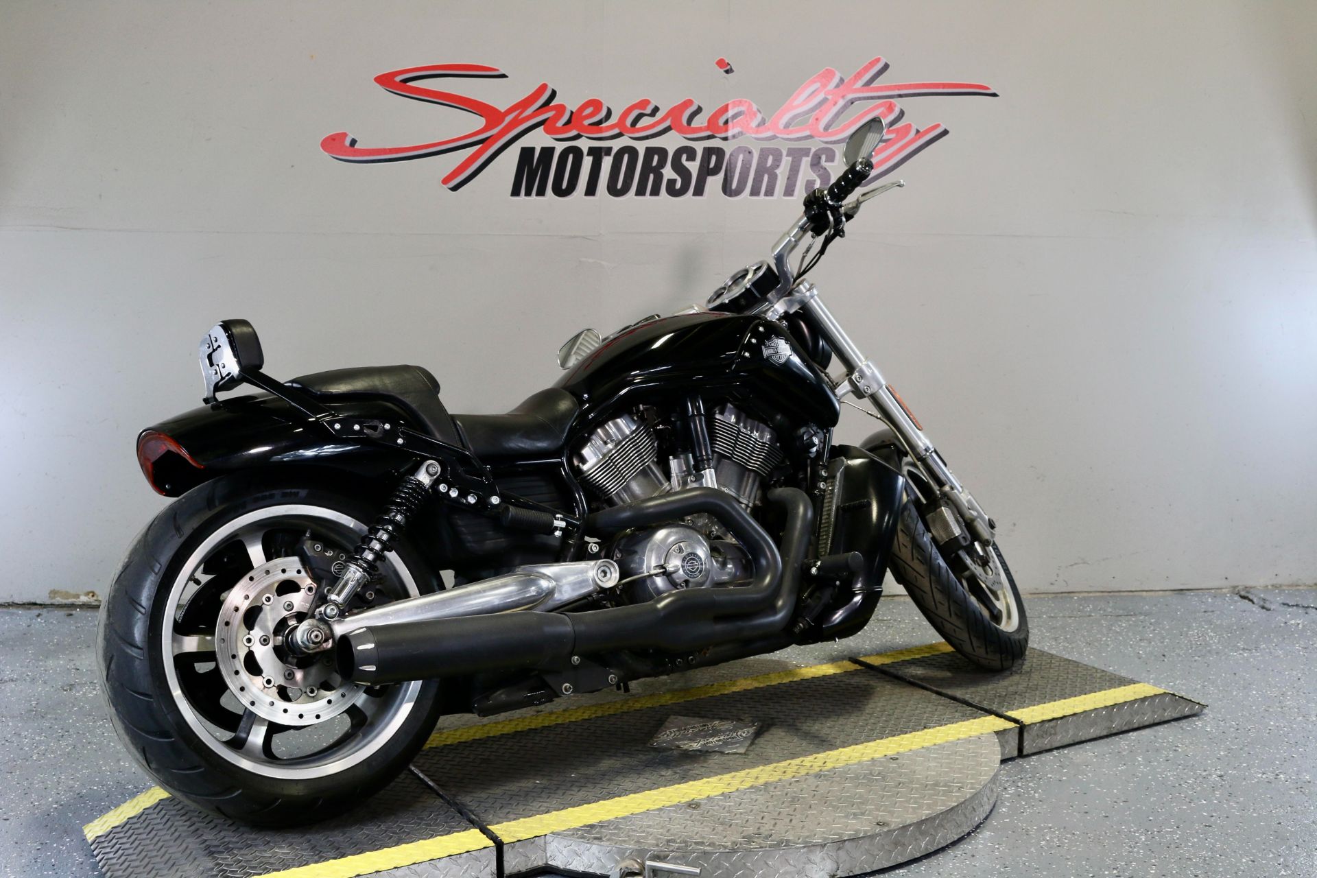 2009 Harley-Davidson V-Rod® Muscle™ in Sacramento, California - Photo 2