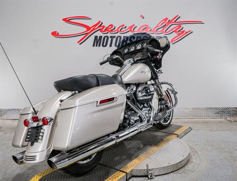 2018 Harley-Davidson Street Glide® in Sacramento, California - Photo 2