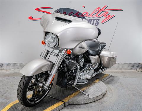 2018 Harley-Davidson Street Glide® in Sacramento, California - Photo 6
