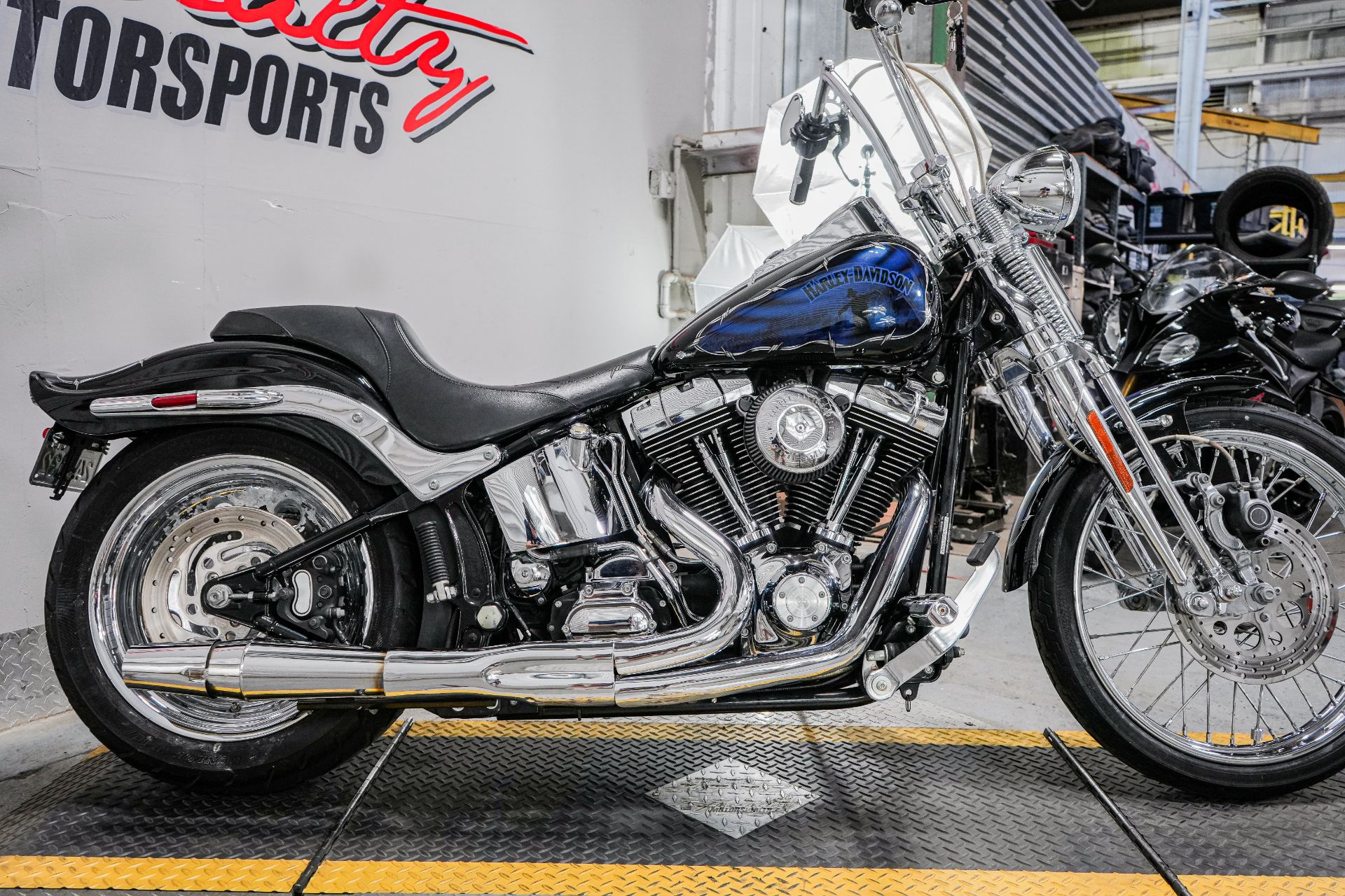 2006 Harley-Davidson Springer® Softail® in Sacramento, California - Photo 11