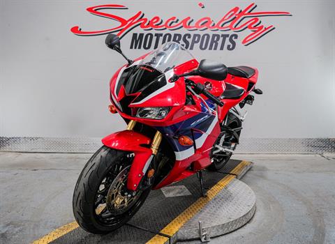 2023 Honda CBR600RR in Sacramento, California - Photo 6