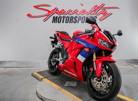 2023 Honda CBR600RR in Sacramento, California - Photo 7