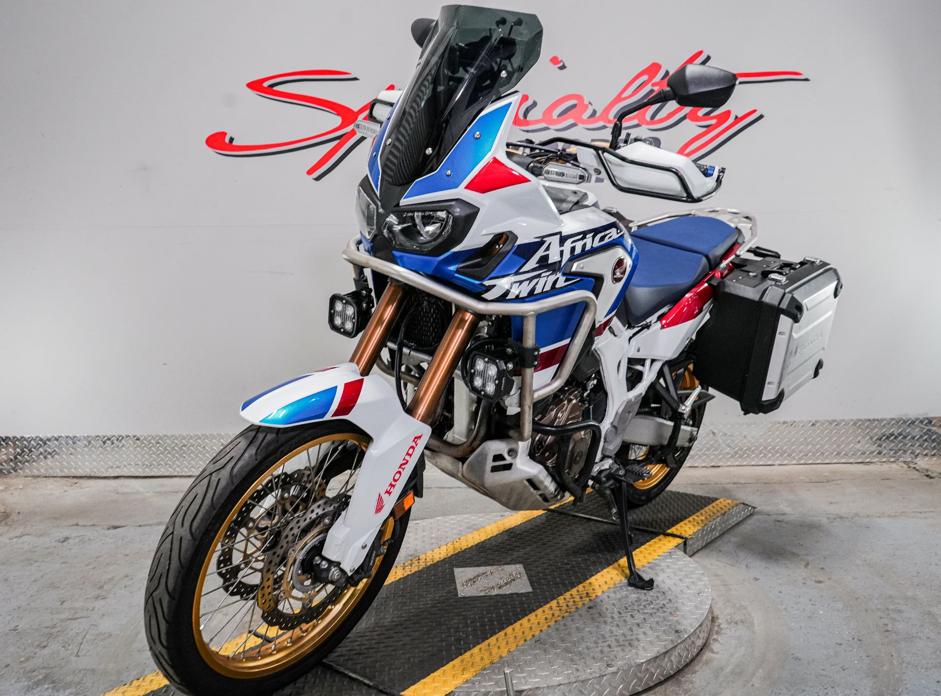 2018 Honda Africa Twin Adventure Sports in Sacramento, California - Photo 5