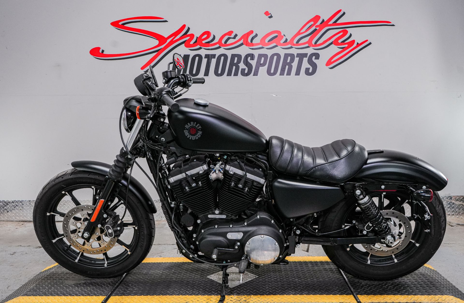 2020 Harley-Davidson Iron 883™ in Sacramento, California - Photo 4