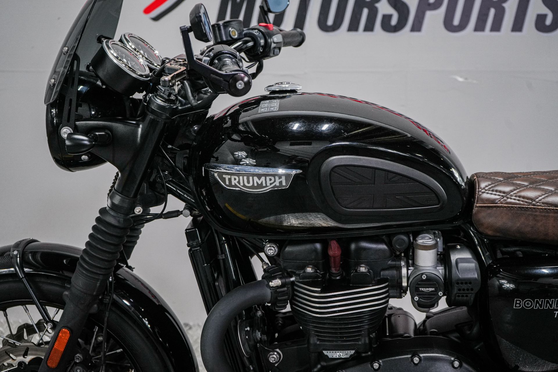 2017 Triumph Bonneville T120 in Sacramento, California - Photo 6