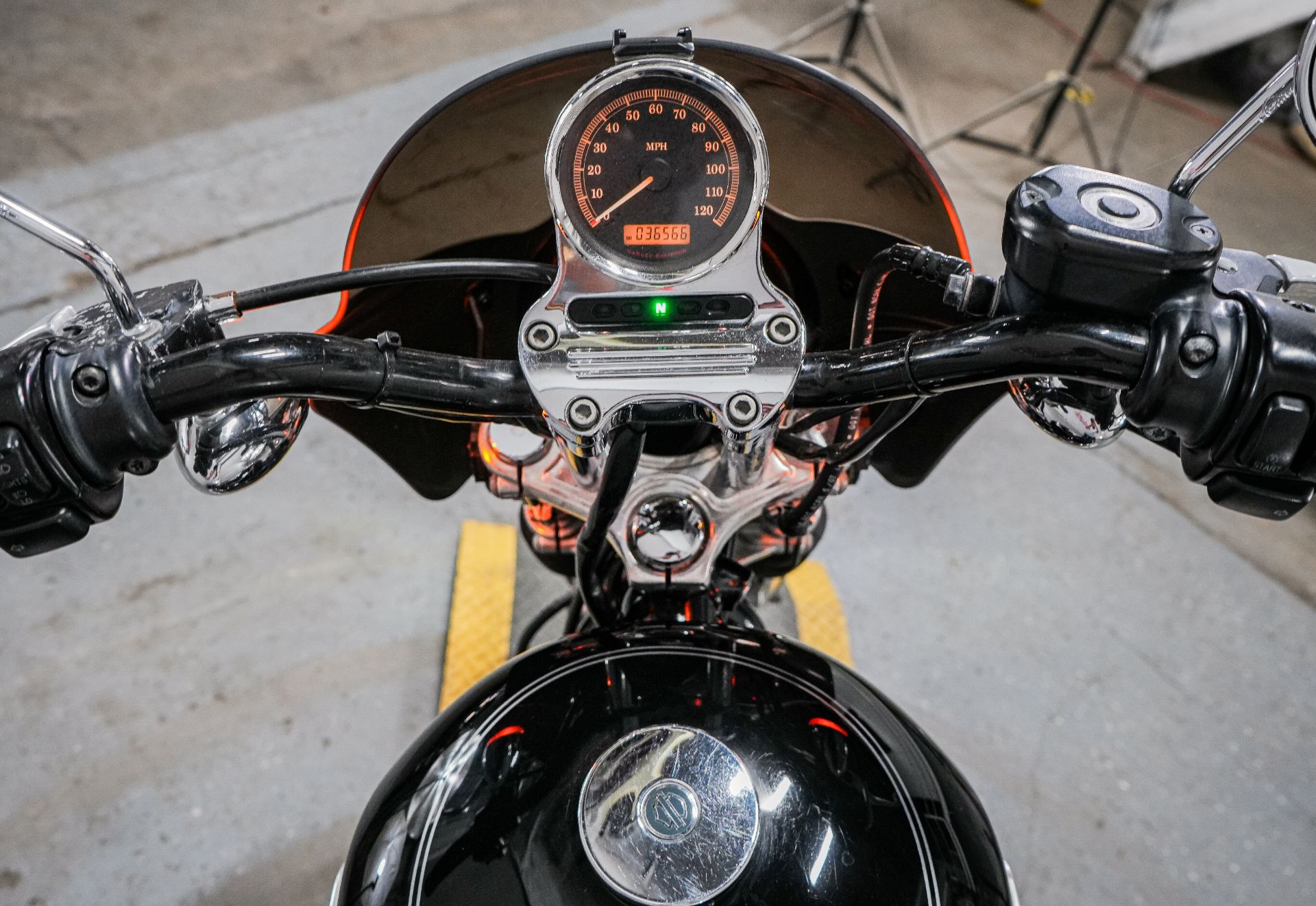 2008 Harley-Davidson Sportster® 1200 Low in Sacramento, California - Photo 10