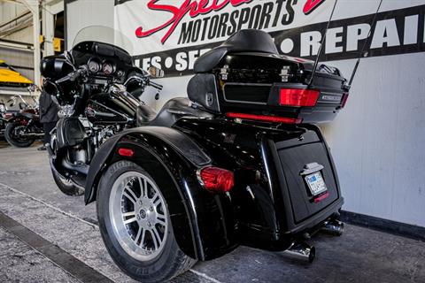 2010 Harley-Davidson Tri Glide™ Ultra Classic® in Sacramento, California - Photo 8