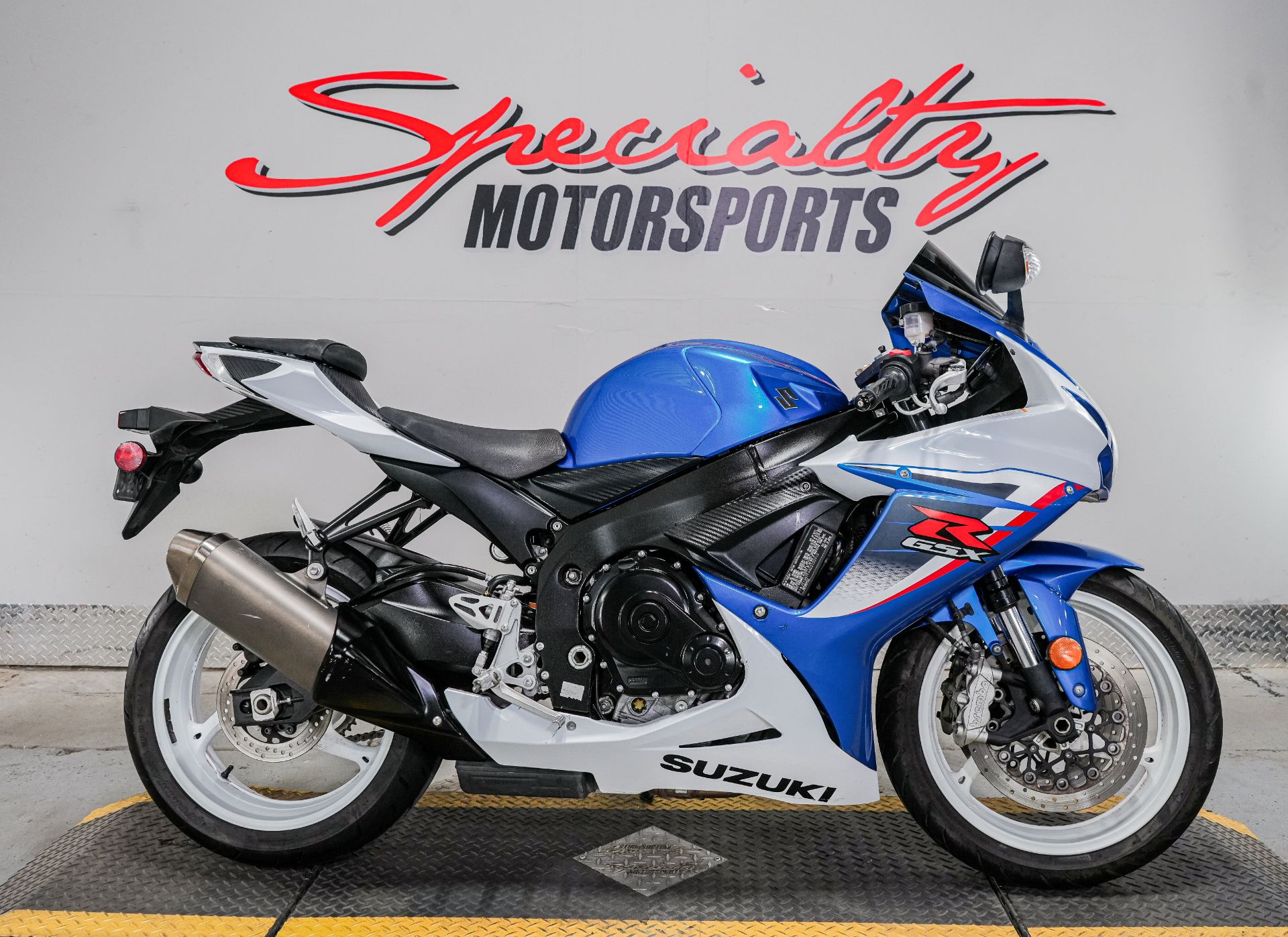 2013 Suzuki GSX-R600™ in Sacramento, California - Photo 1