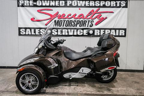 2012 Can-Am Spyder® RT Limited in Sacramento, California - Photo 5