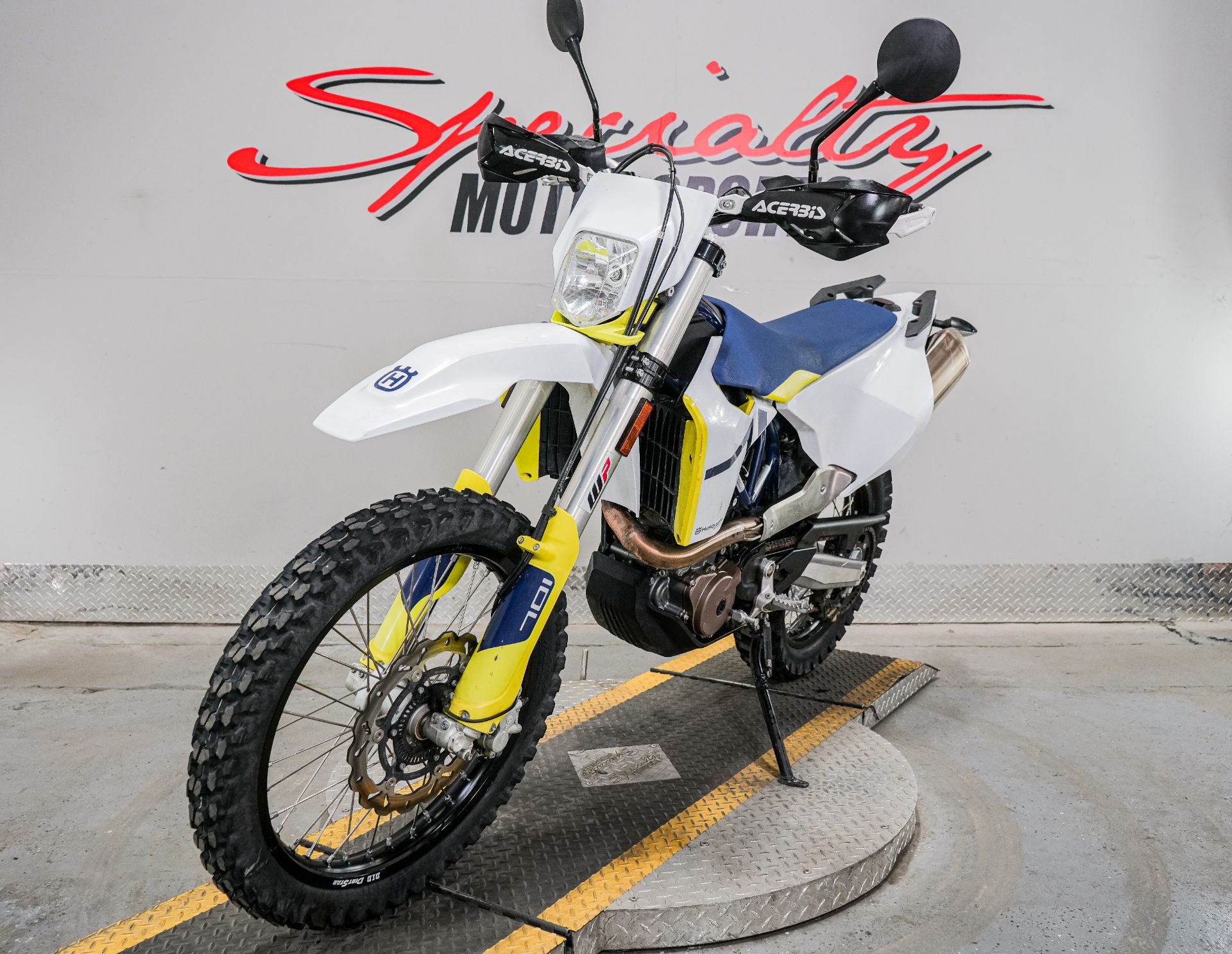 2021 Husqvarna 701 Enduro in Sacramento, California - Photo 6