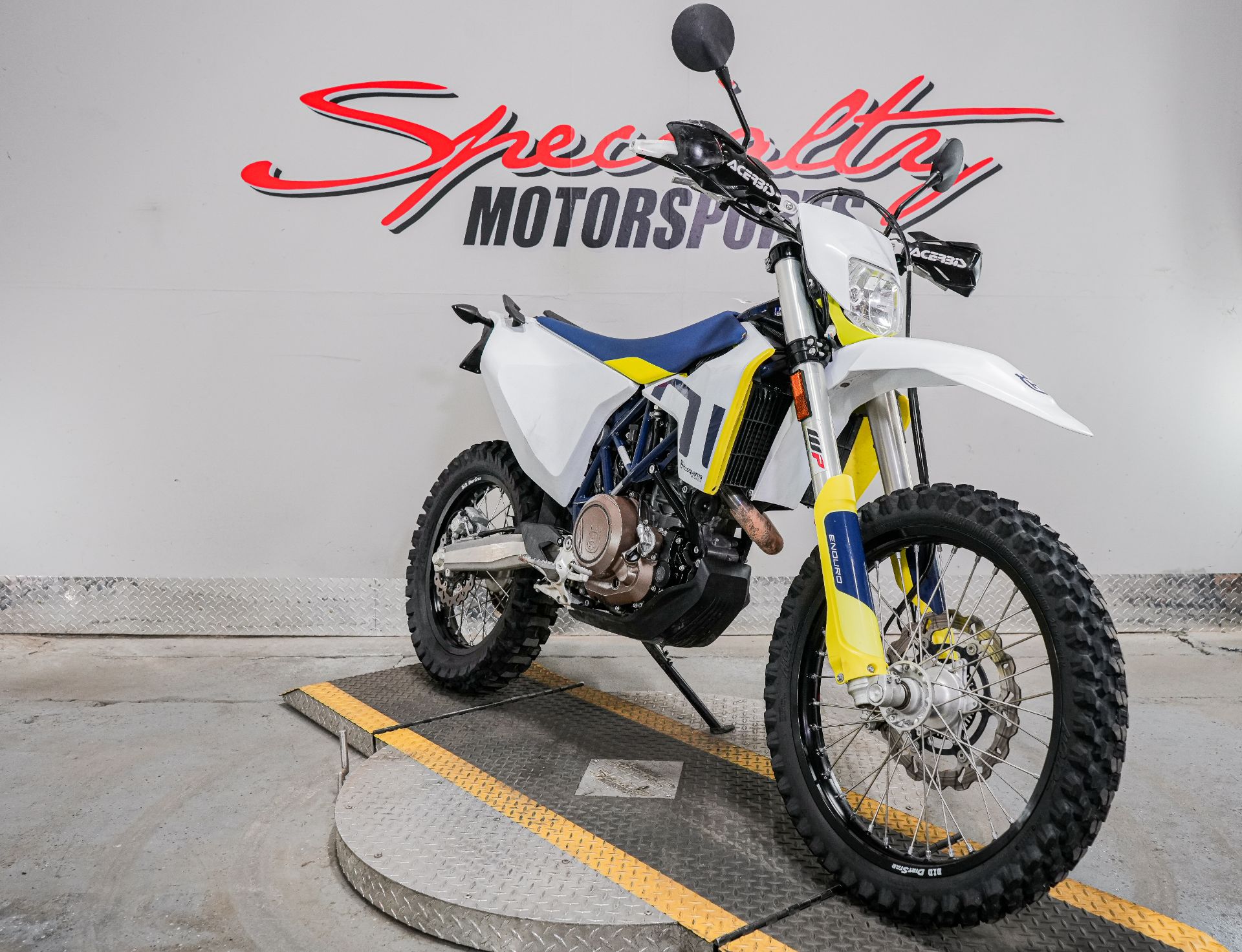 2021 Husqvarna 701 Enduro in Sacramento, California - Photo 7