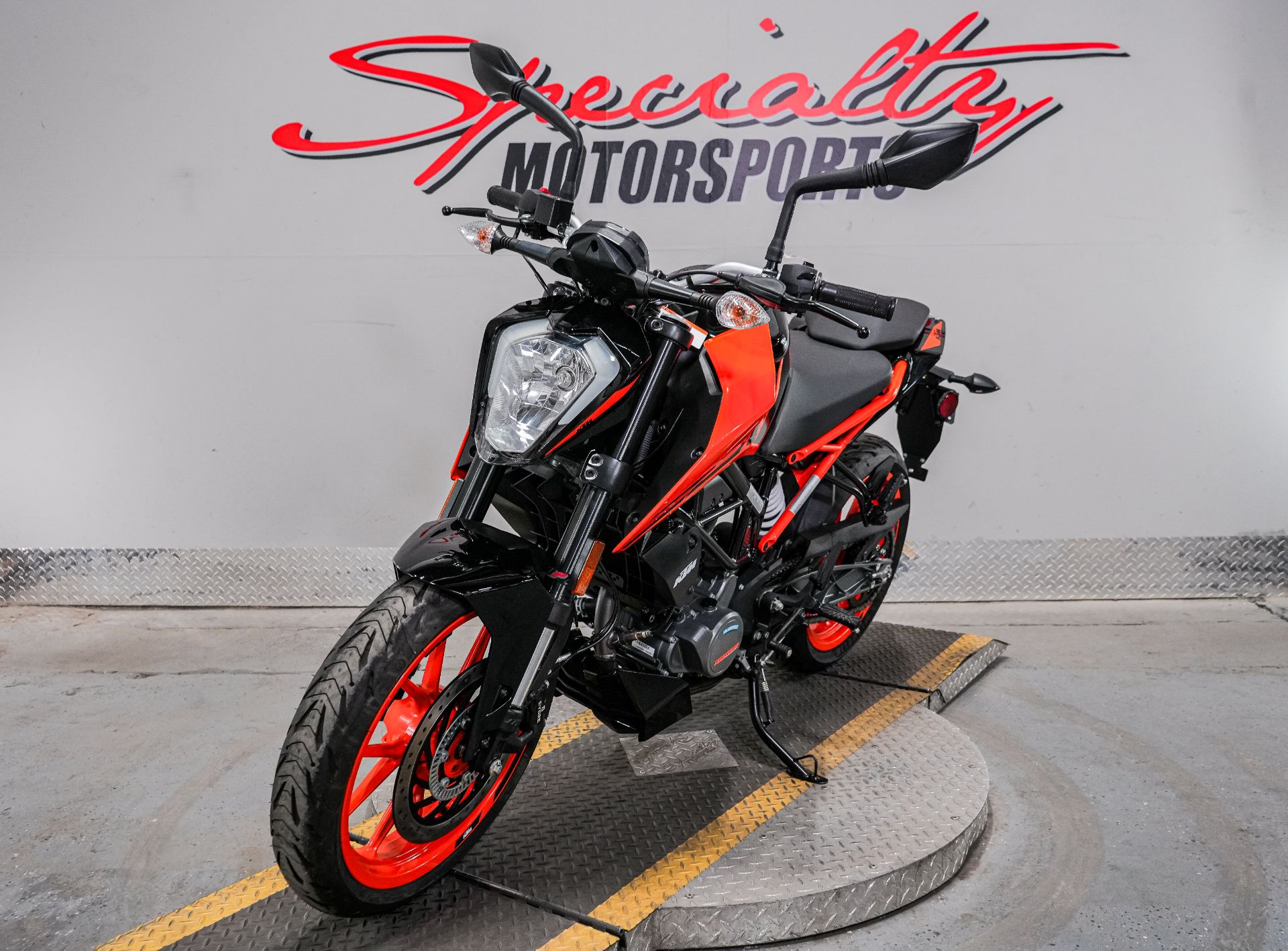 2021 KTM 200 Duke in Sacramento, California - Photo 6