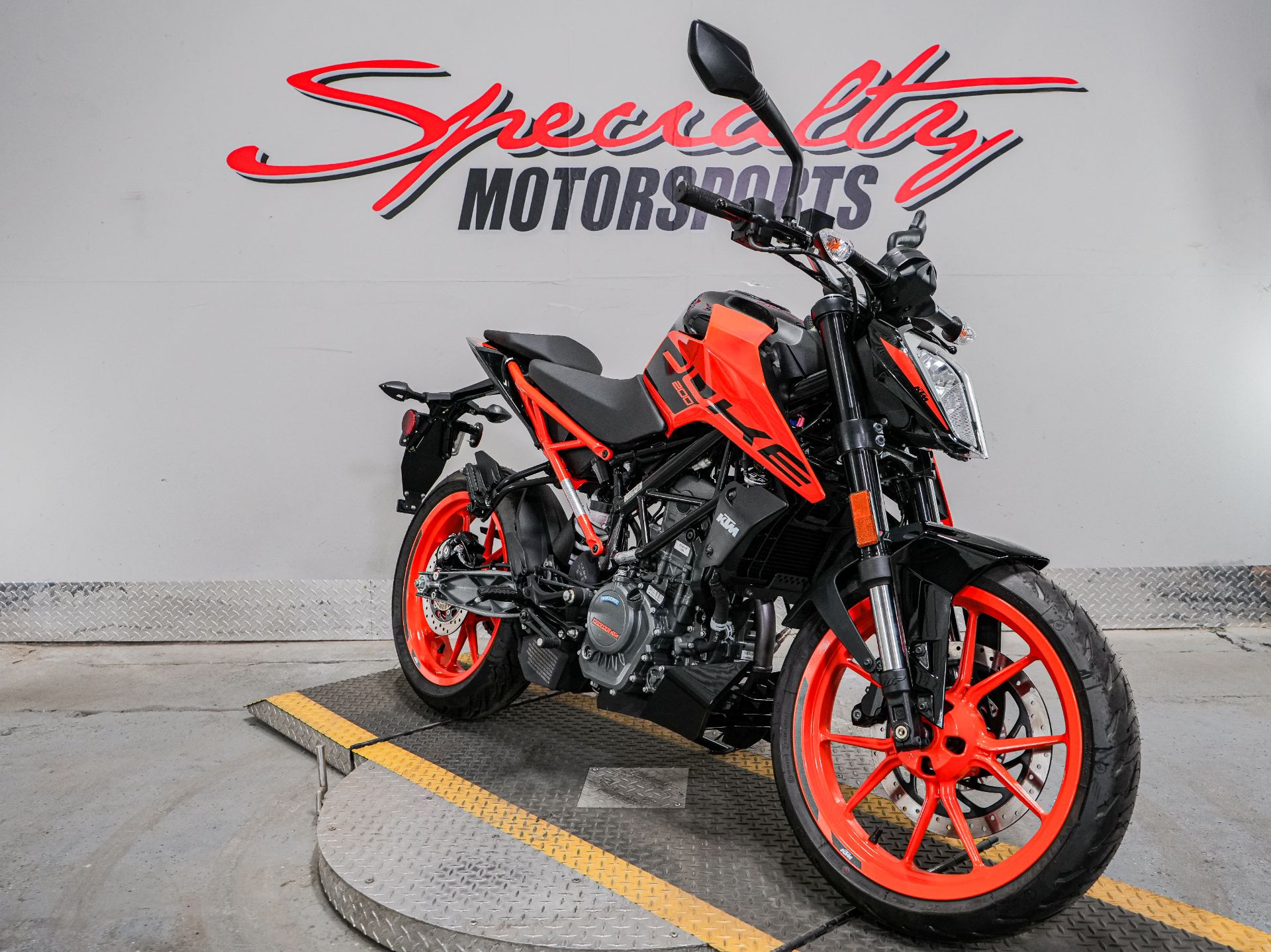 2021 KTM 200 Duke in Sacramento, California - Photo 7