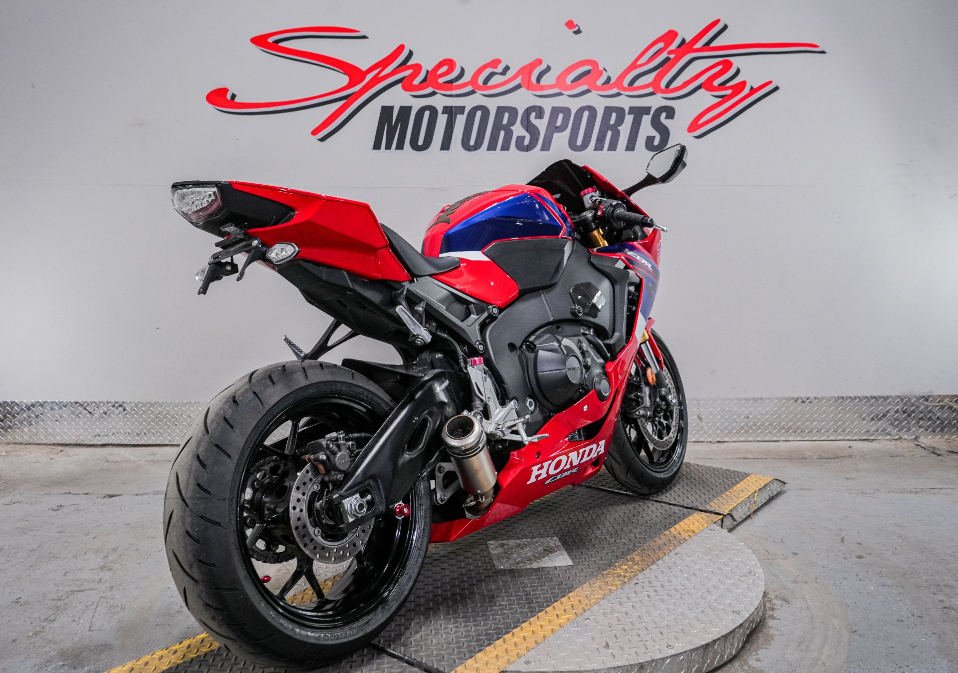 2022 Honda CBR1000RR ABS in Sacramento, California - Photo 2