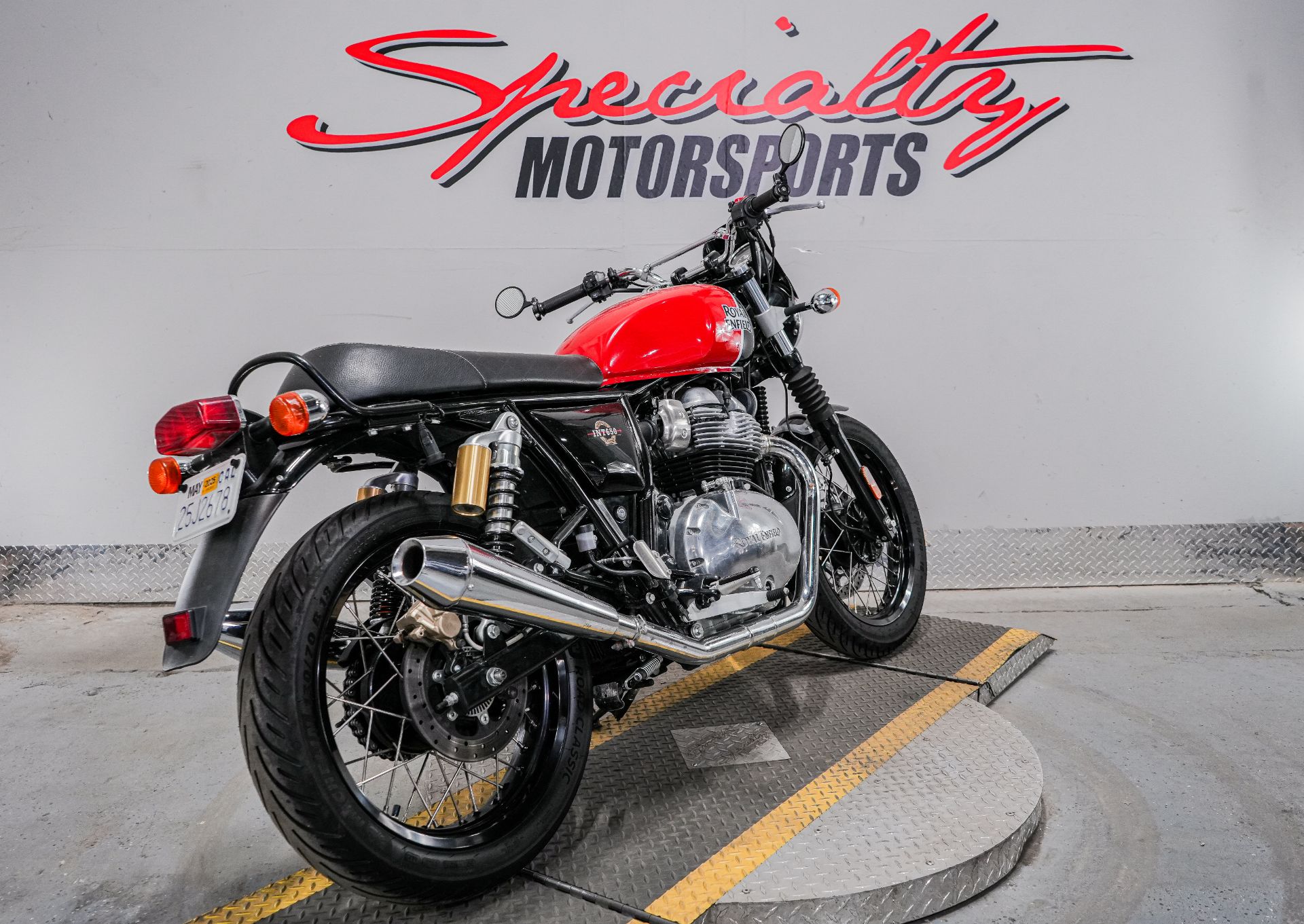 2021 Royal Enfield INT650 in Sacramento, California - Photo 2