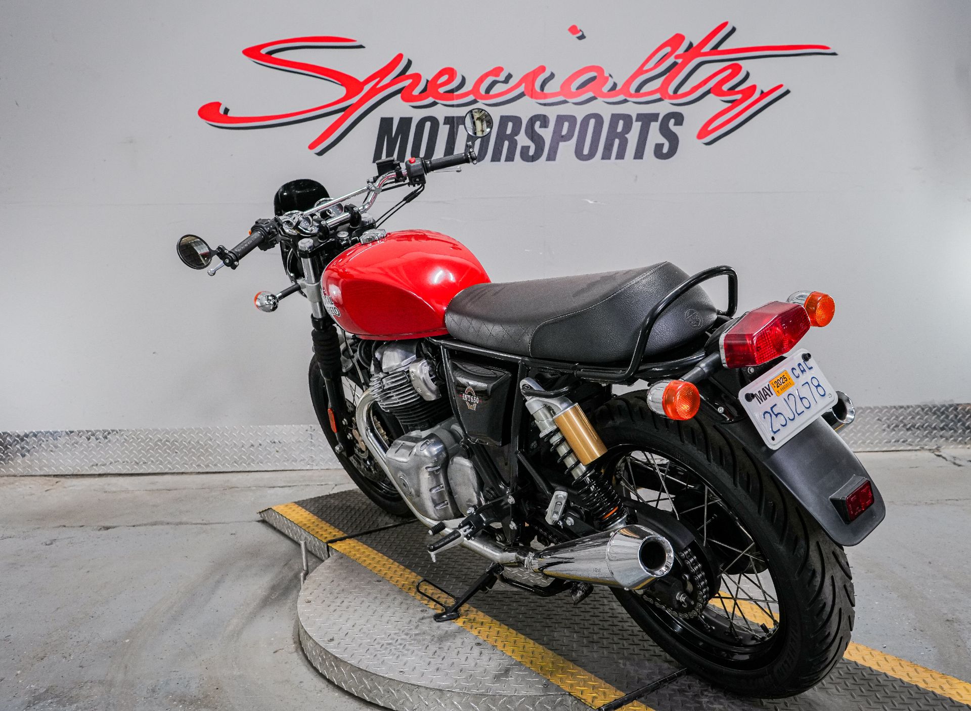 2021 Royal Enfield INT650 in Sacramento, California - Photo 3