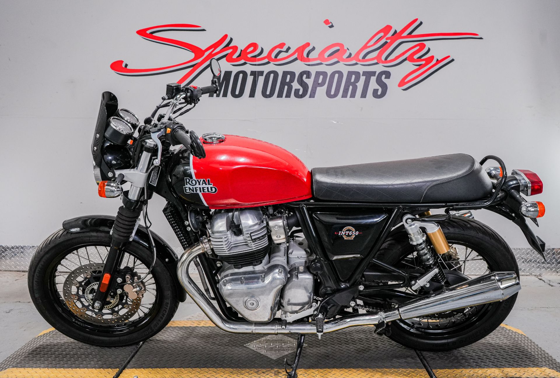 2021 Royal Enfield INT650 in Sacramento, California - Photo 4