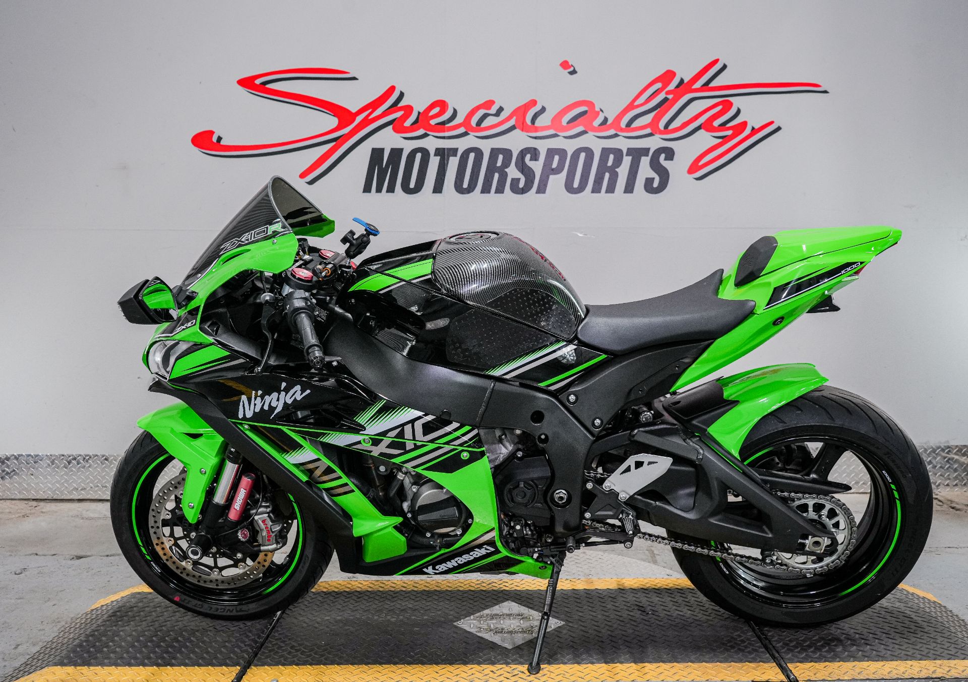 2016 Kawasaki Ninja ZX-10R KRT Edition in Sacramento, California - Photo 4