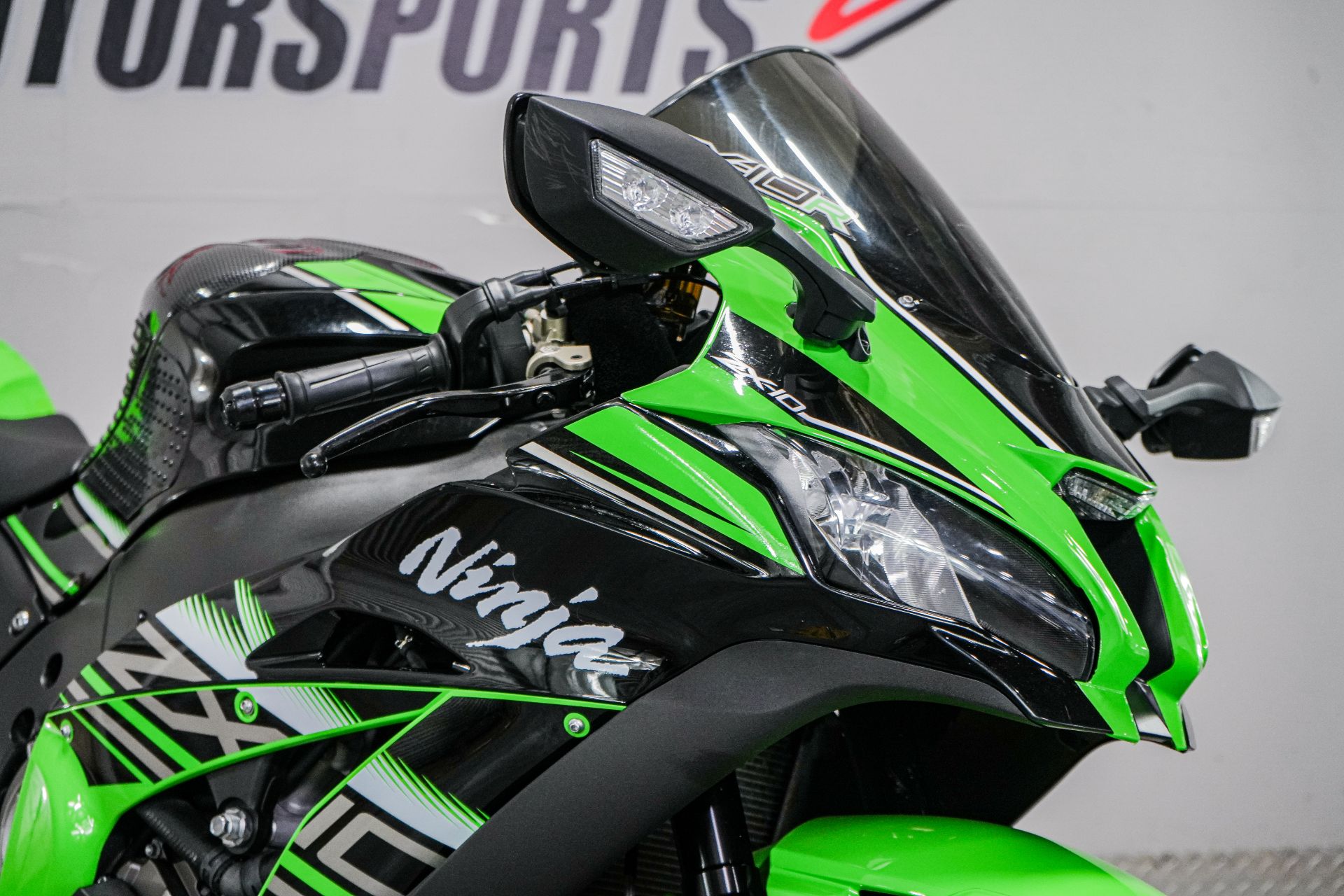 2016 Kawasaki Ninja ZX-10R KRT Edition in Sacramento, California - Photo 8