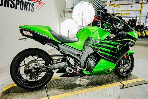 2015 Kawasaki Ninja® ZX™-14R ABS in Sacramento, California - Photo 11