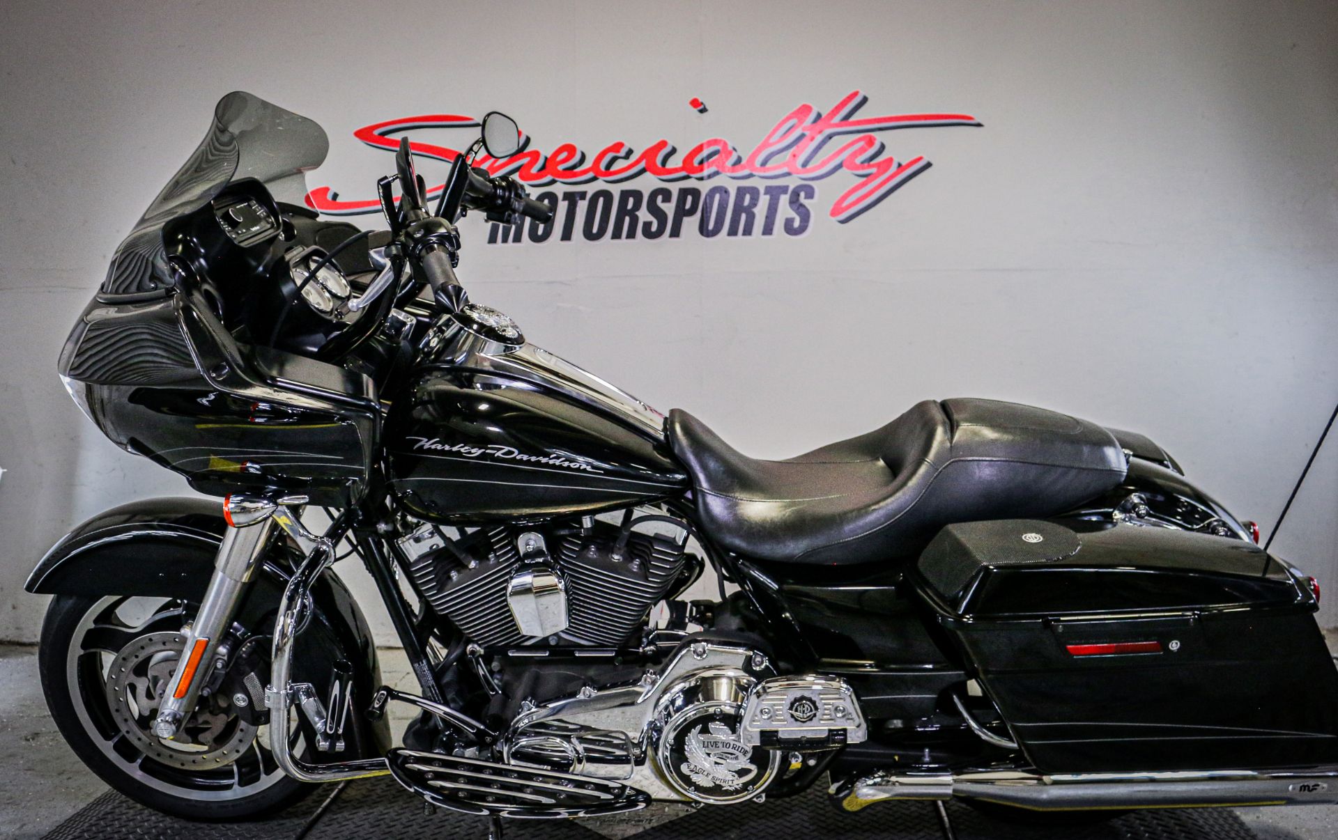 2013 Harley-Davidson Road Glide® Custom in Sacramento, California - Photo 4