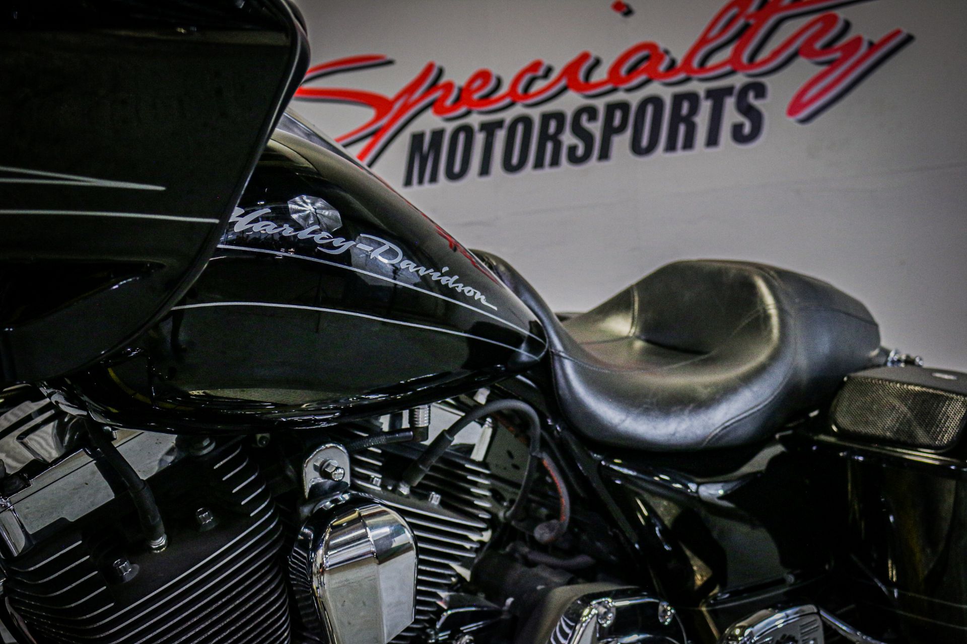 2013 Harley-Davidson Road Glide® Custom in Sacramento, California - Photo 6