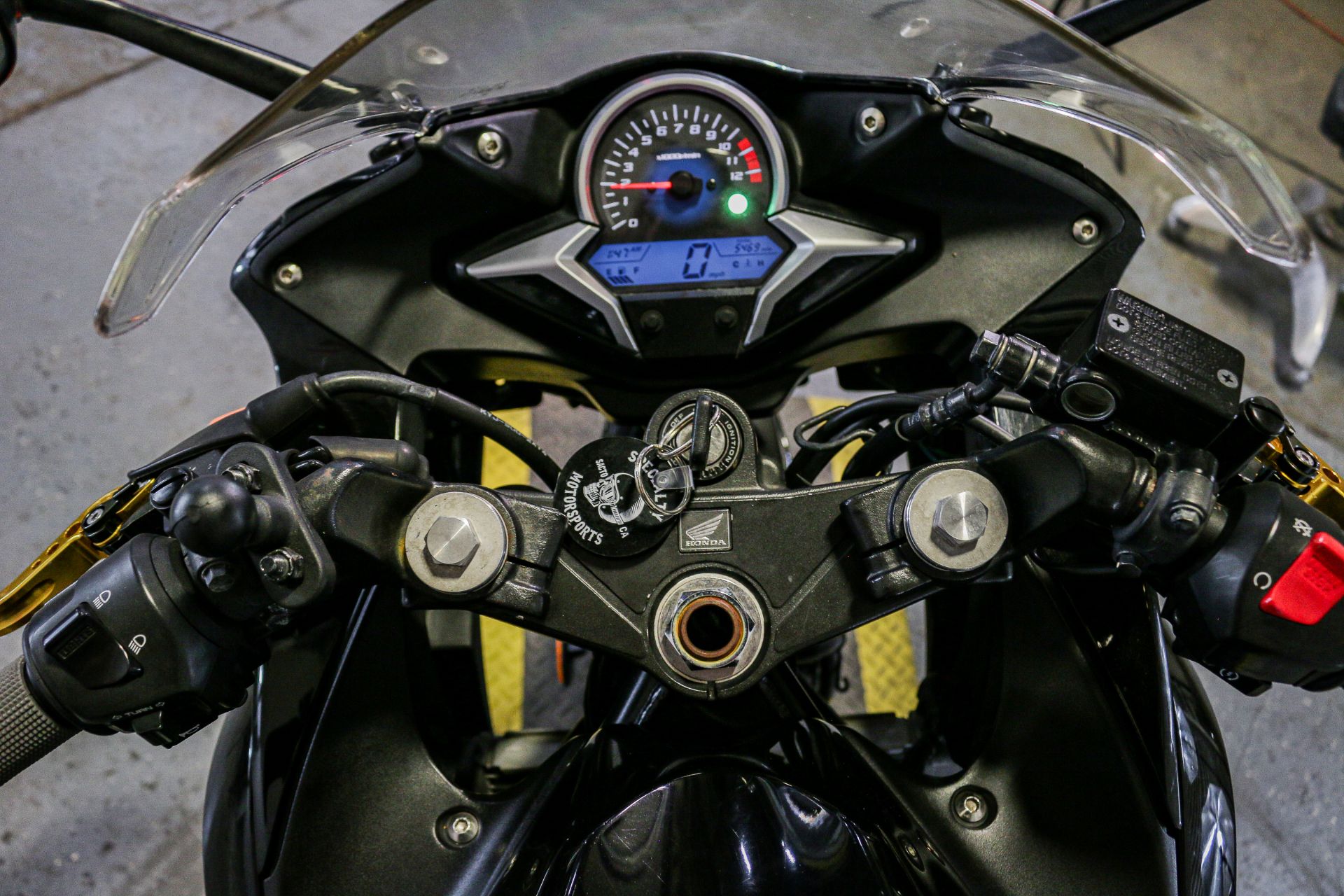 2012 Honda CBR®250R in Sacramento, California - Photo 9
