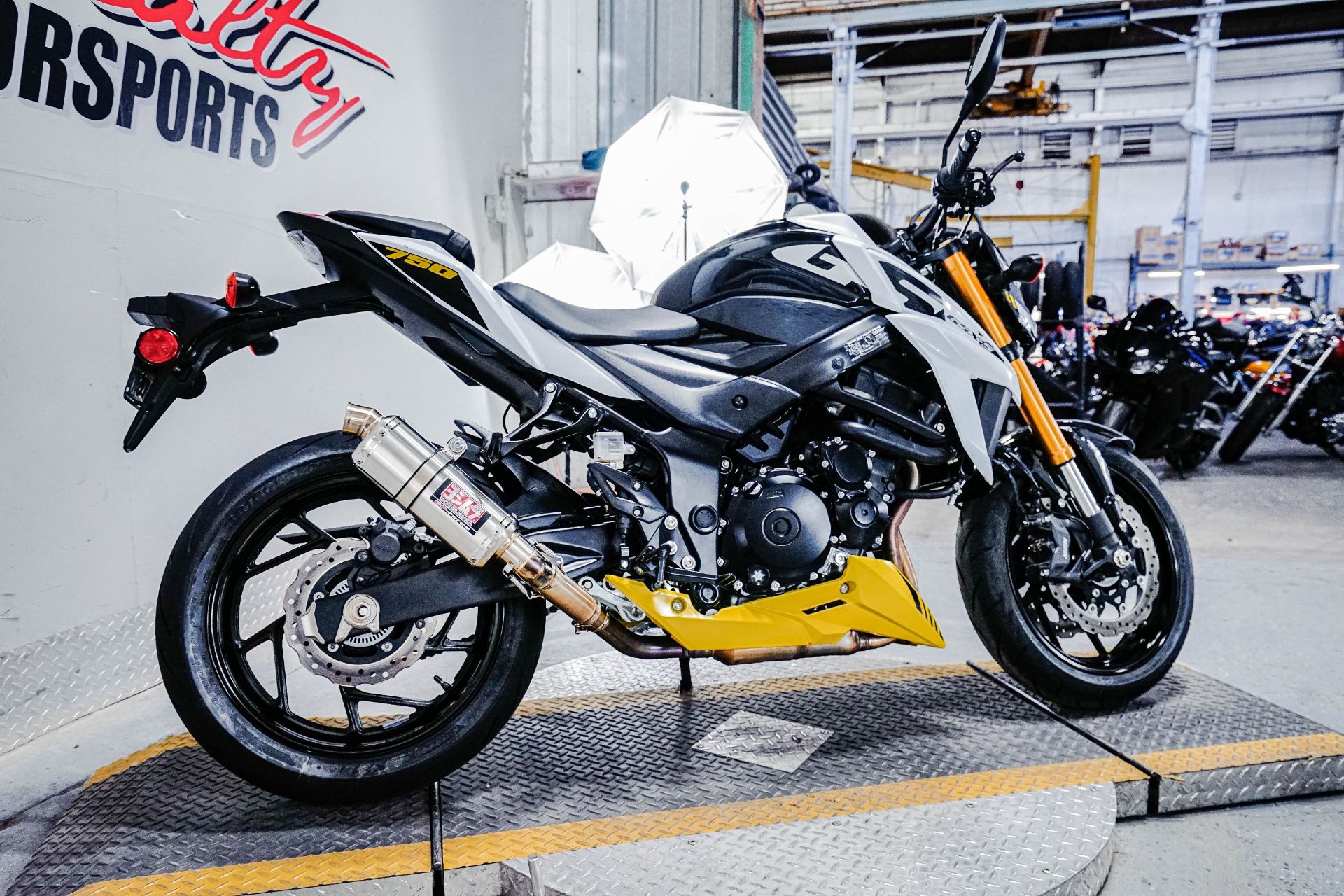 2023 Suzuki GSX-S750Z in Sacramento, California - Photo 10